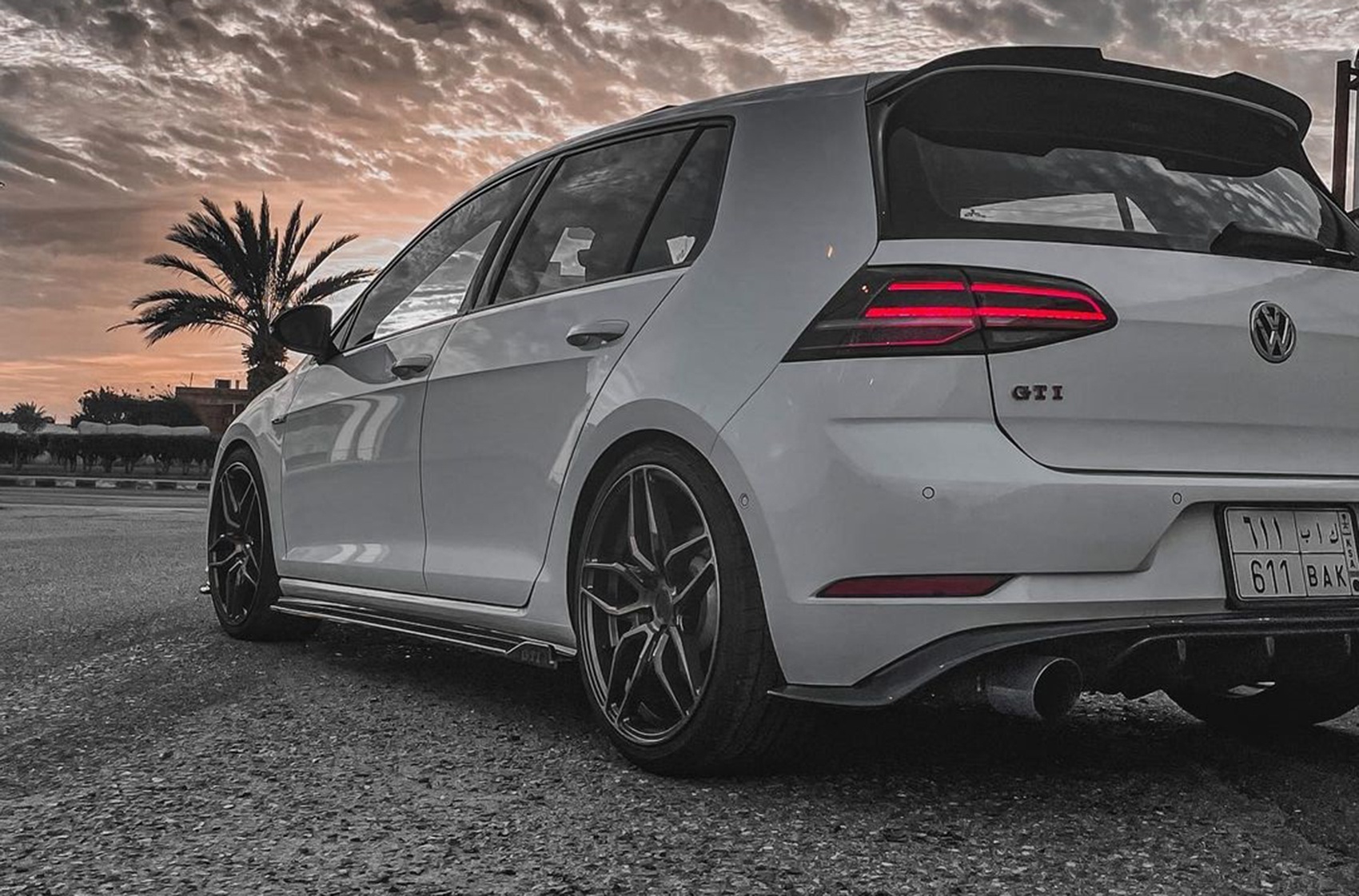 Volkswagen Golf / R / GTI
