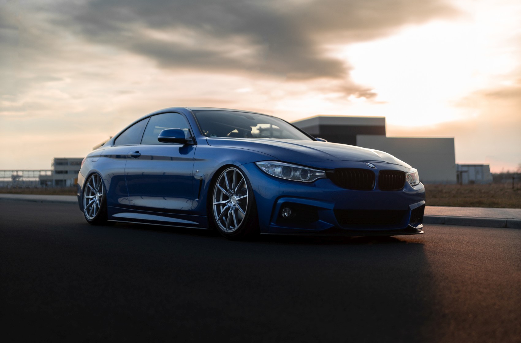 BMW 4 Series / M4