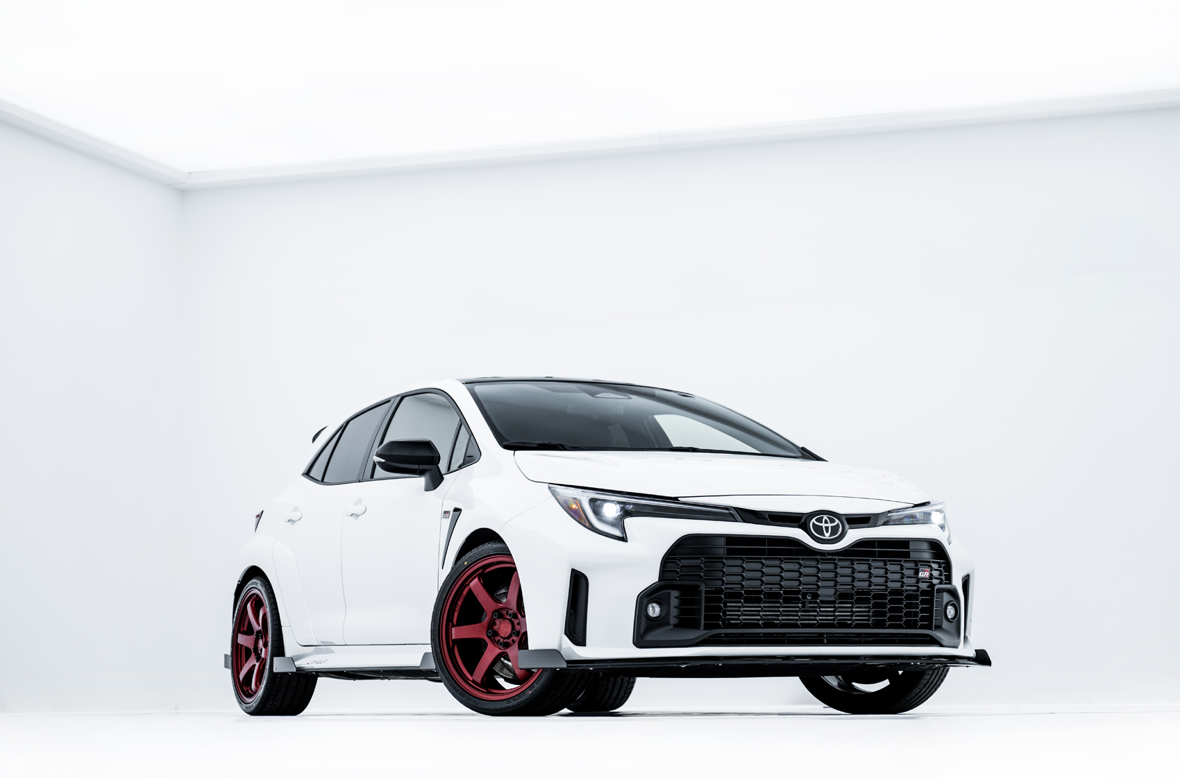 japan-racing-sl03-2425-01