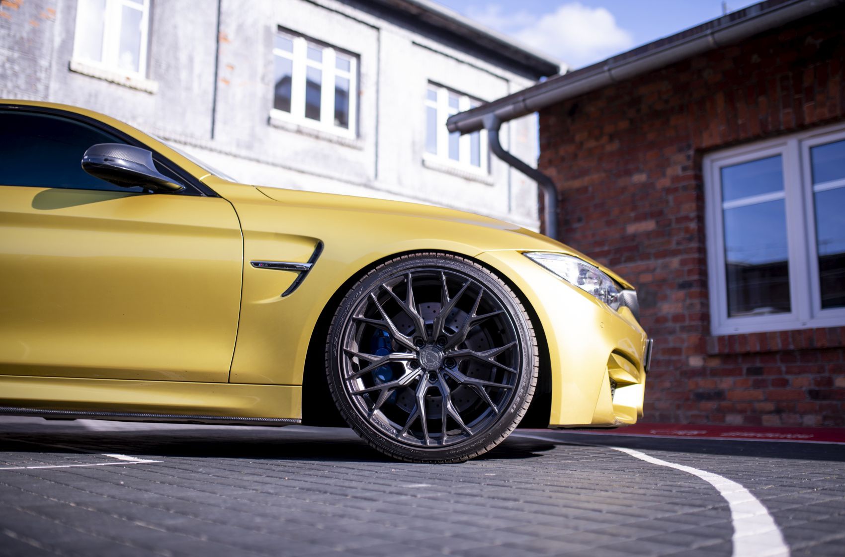BMW 4 Series / M4