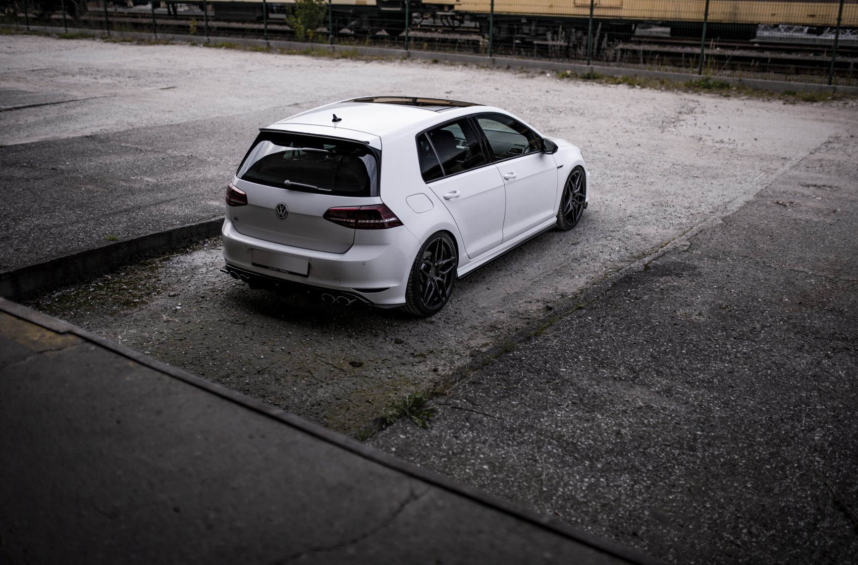 Volkswagen Golf / R / GTI