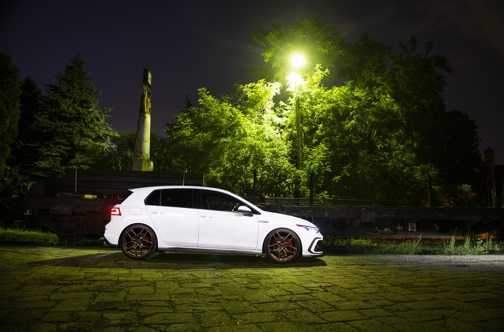 Volkswagen Golf / R / GTI