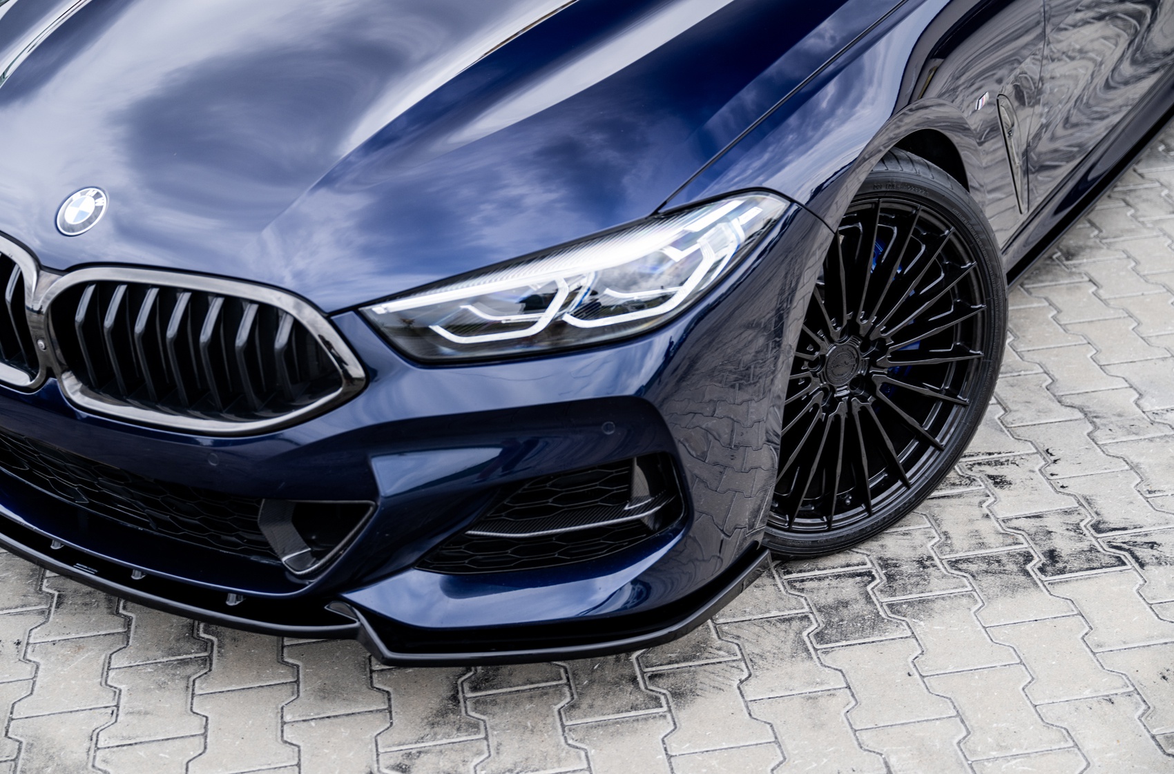 BMW M850