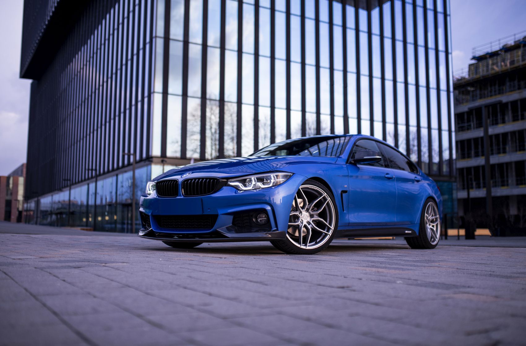 BMW 4 Series / M4