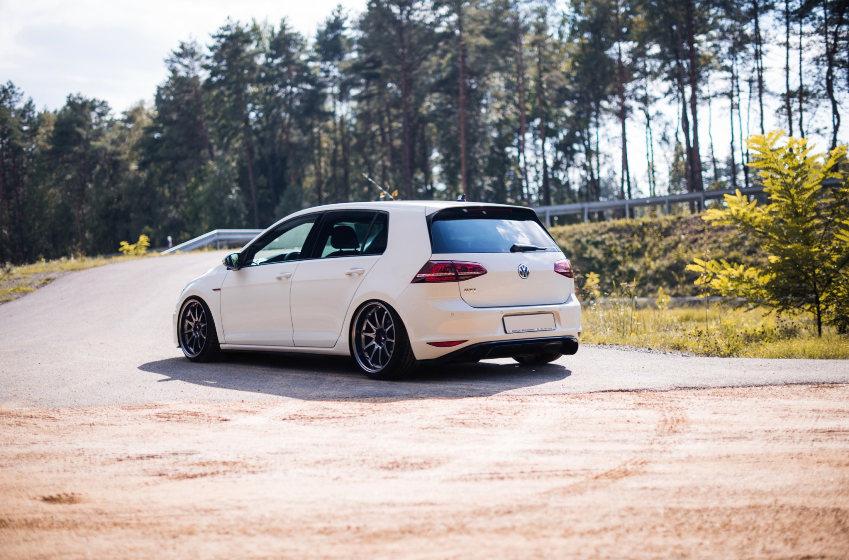 Volkswagen Golf / R / GTI