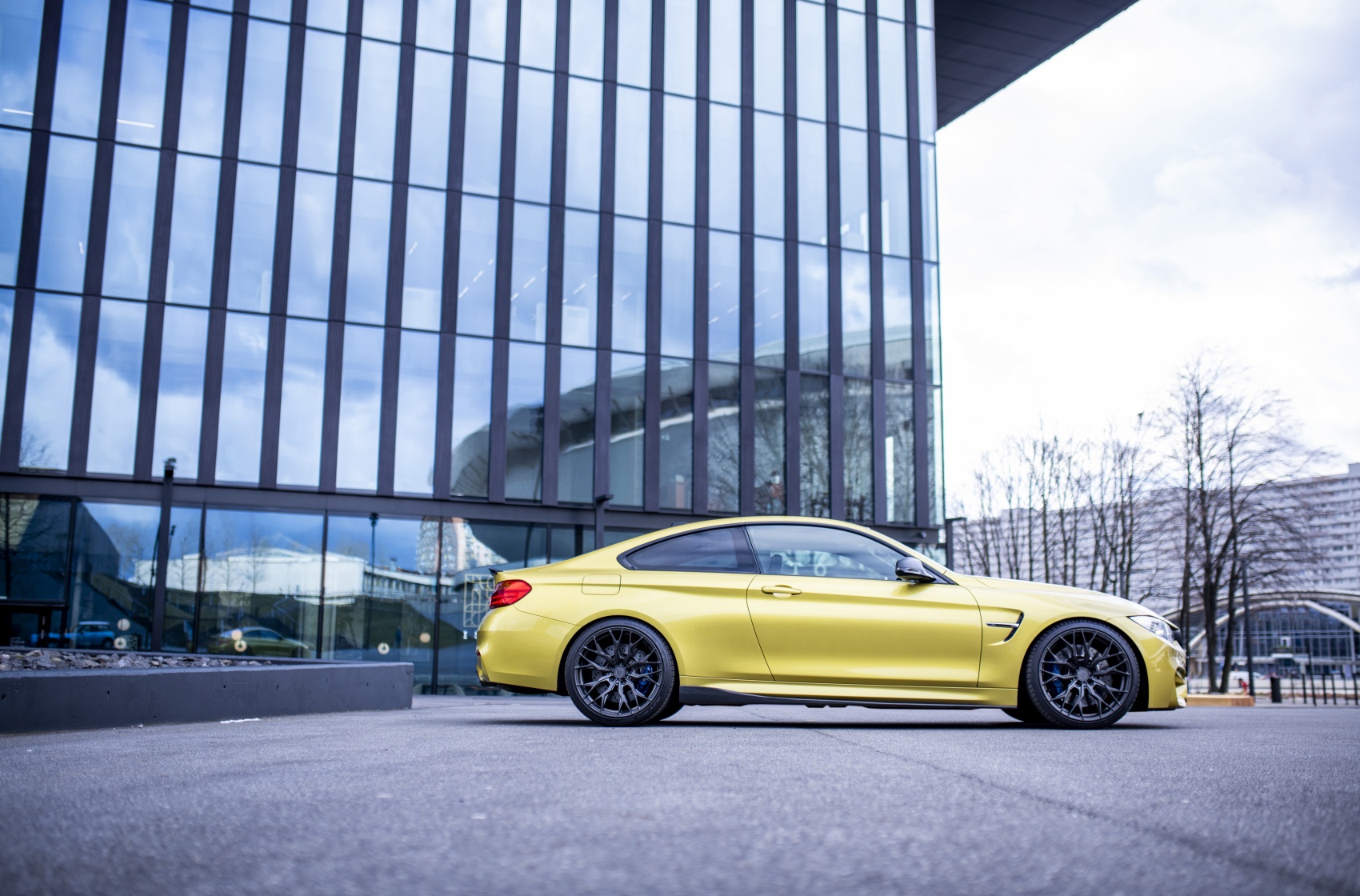 BMW 4 Series / M4