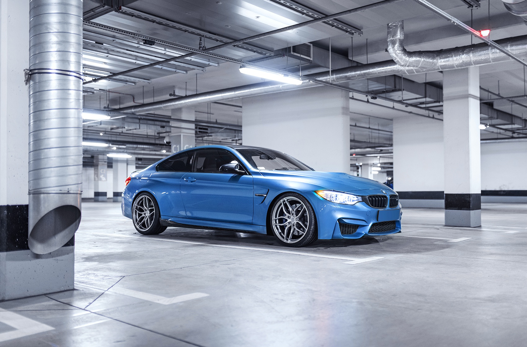 BMW 4 Series / M4