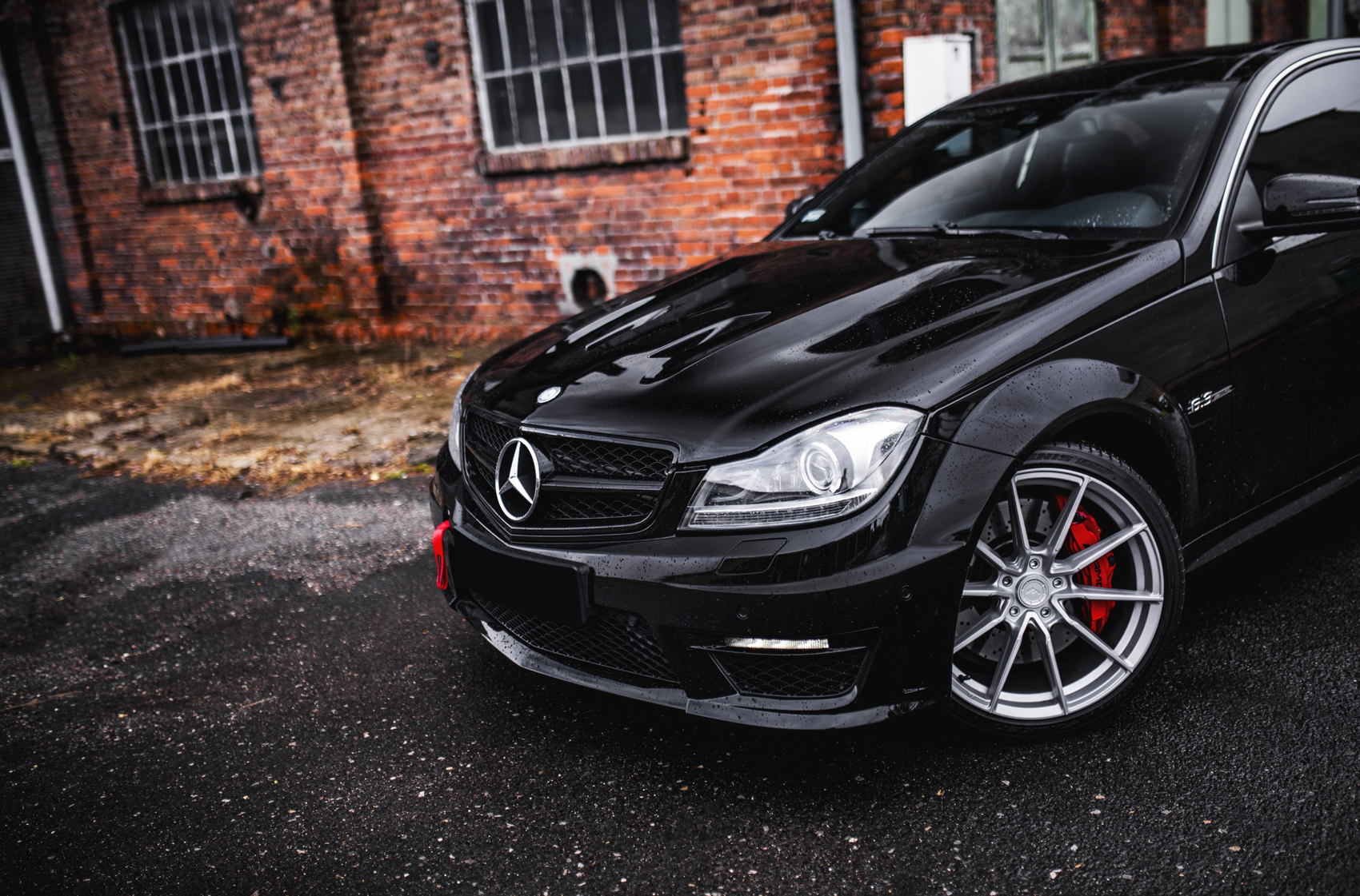 Mercedes C63 AMG