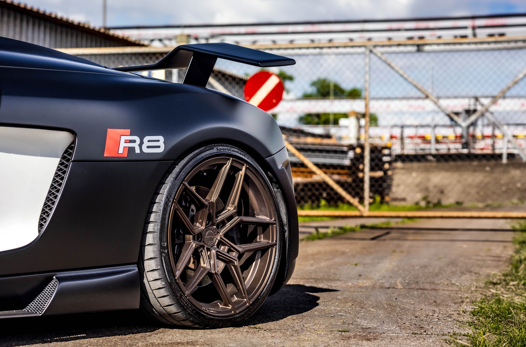 Audi R8