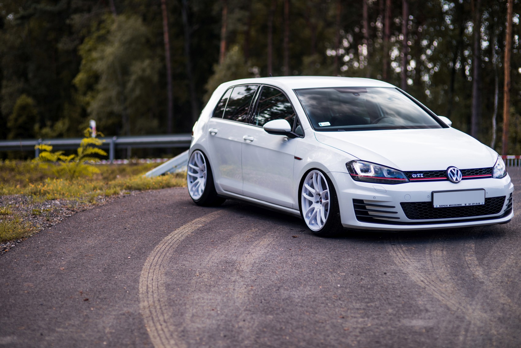 Volkswagen Golf / R / GTI