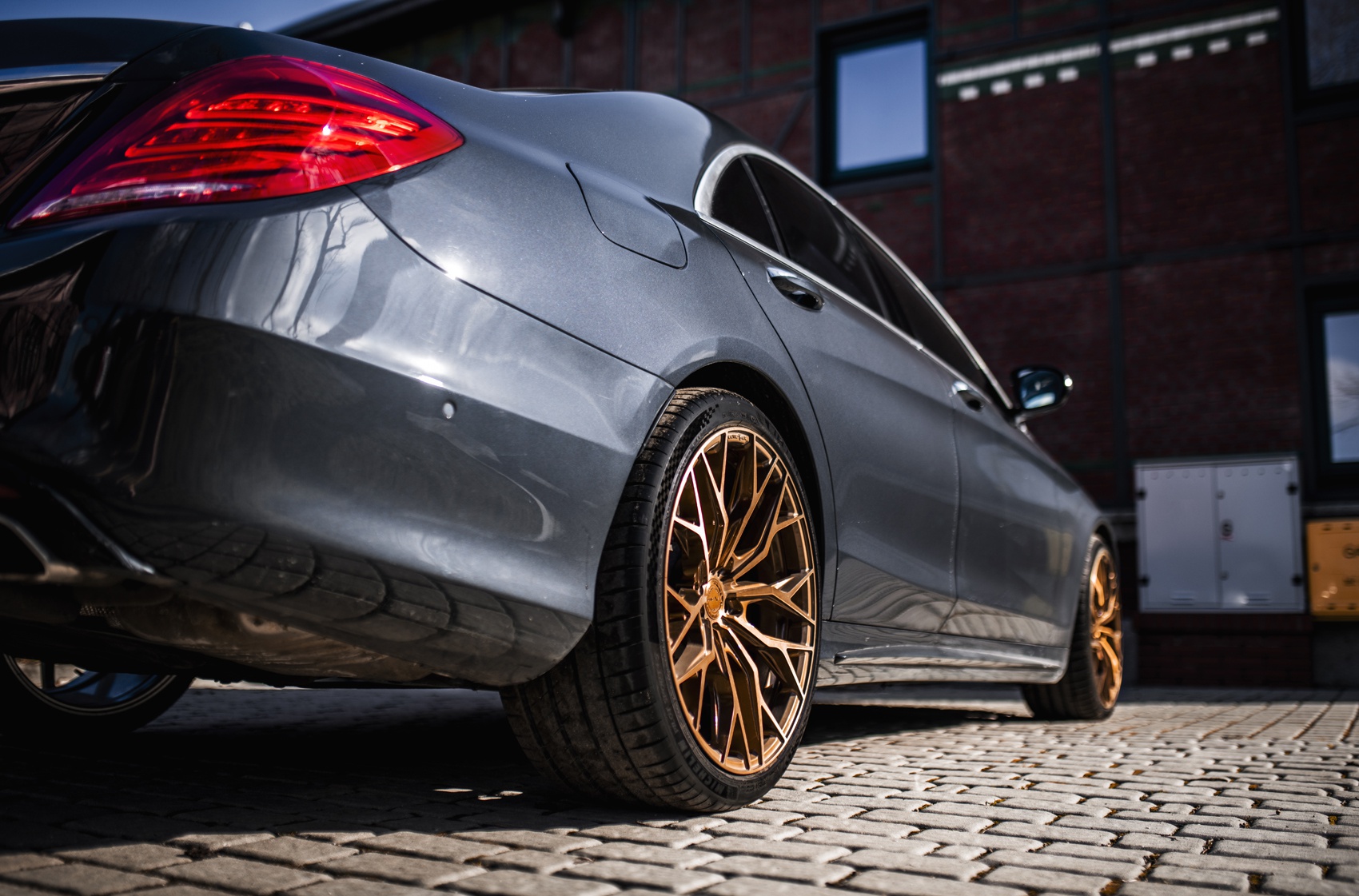 Mercedes-Benz S Class / S63