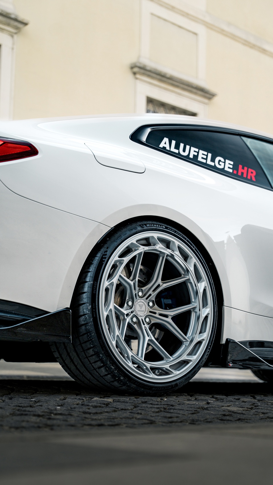 BMW 4 Series / M4