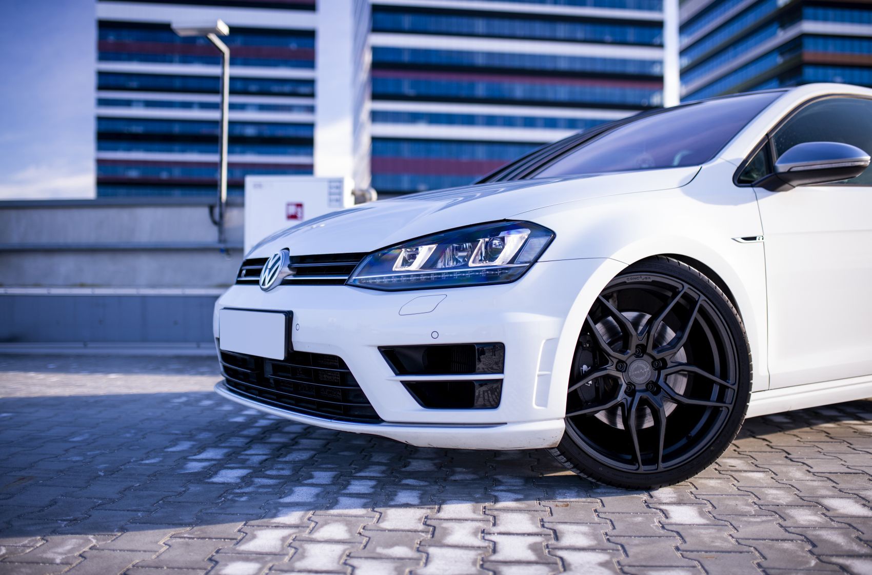 Volkswagen Golf / R / GTI