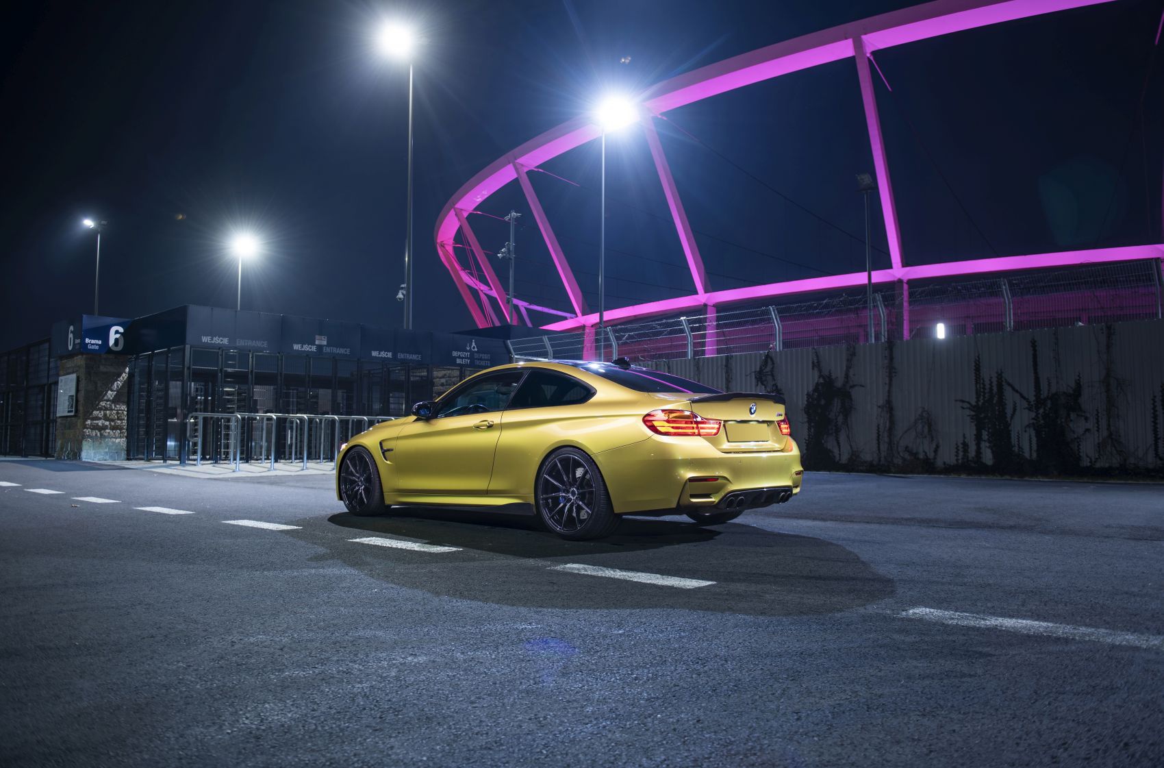 BMW 4 Series / M4