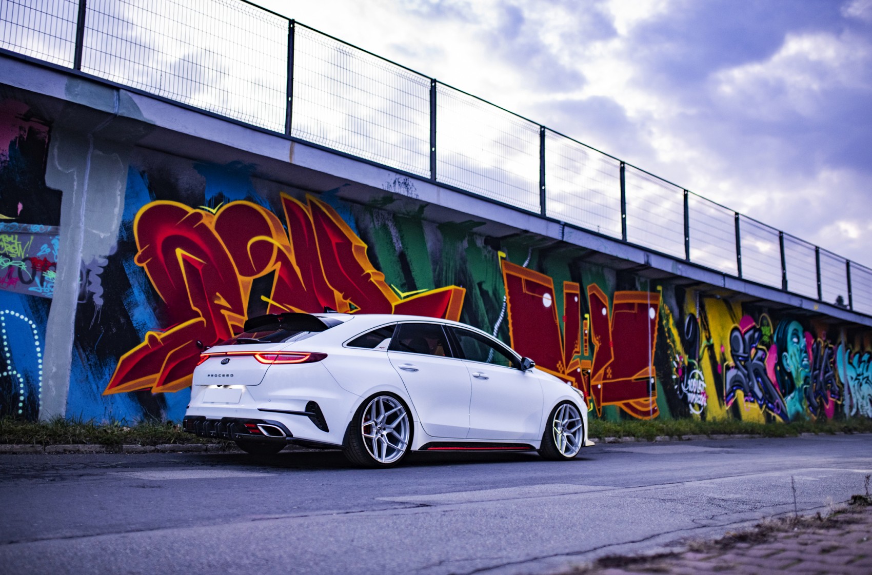 Kia Proceed