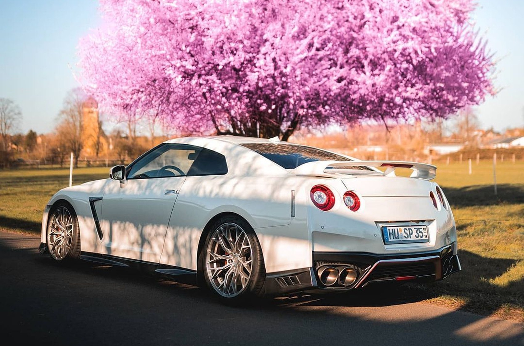 Nissan GTR