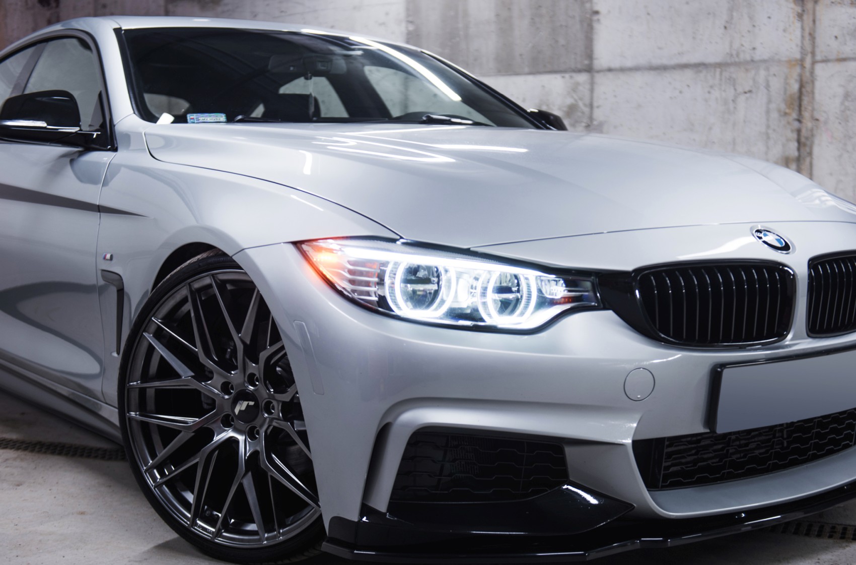 BMW 4 Series / M4