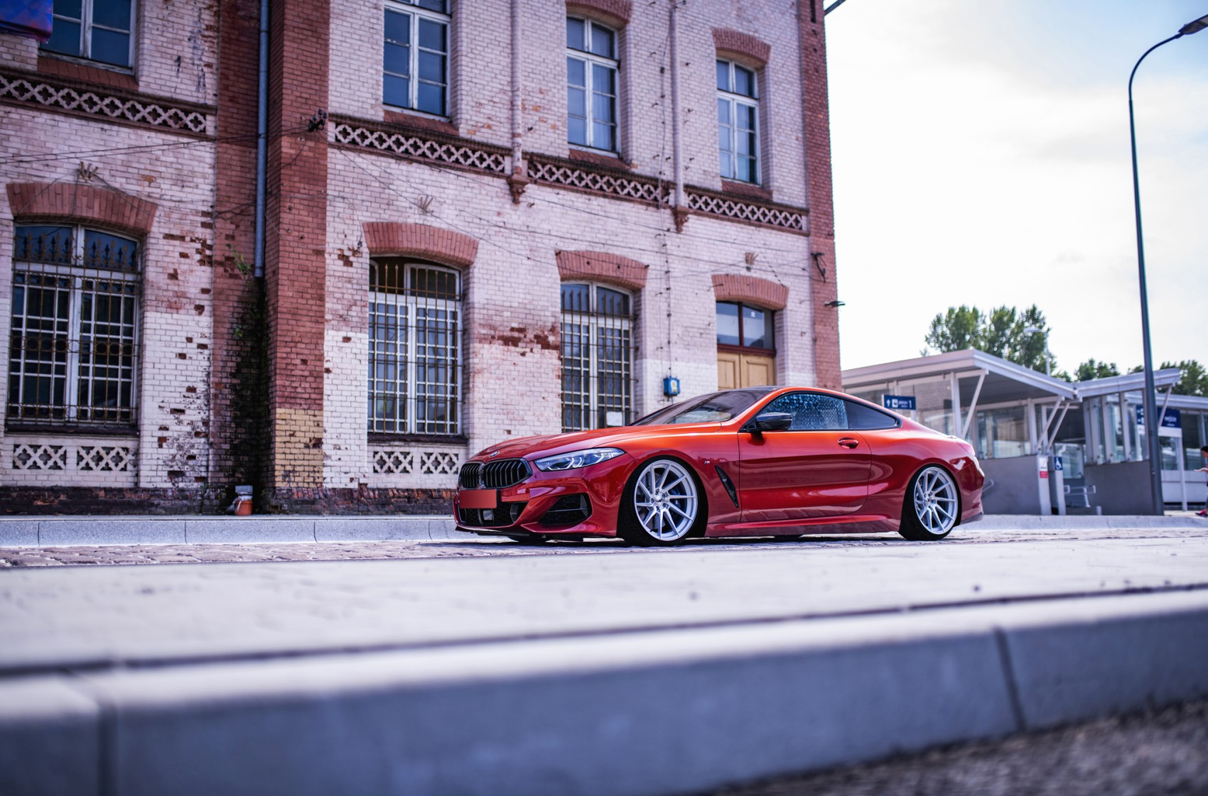BMW 8 Series / M8