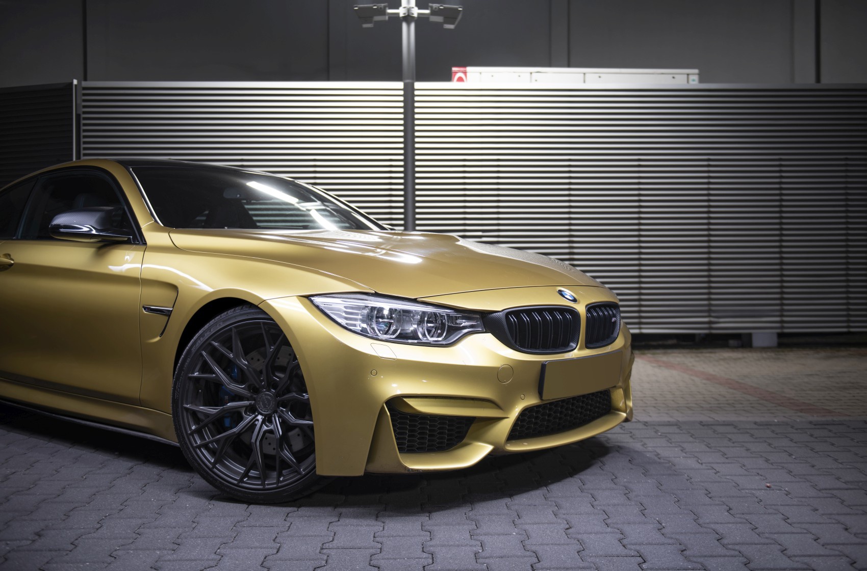 BMW 4 Series / M4