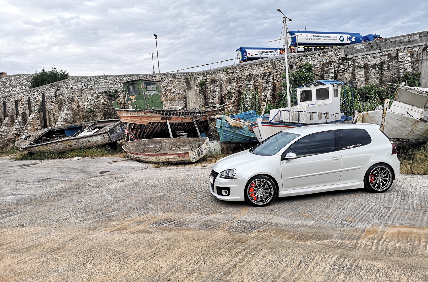 Volkswagen Golf / R / GTI