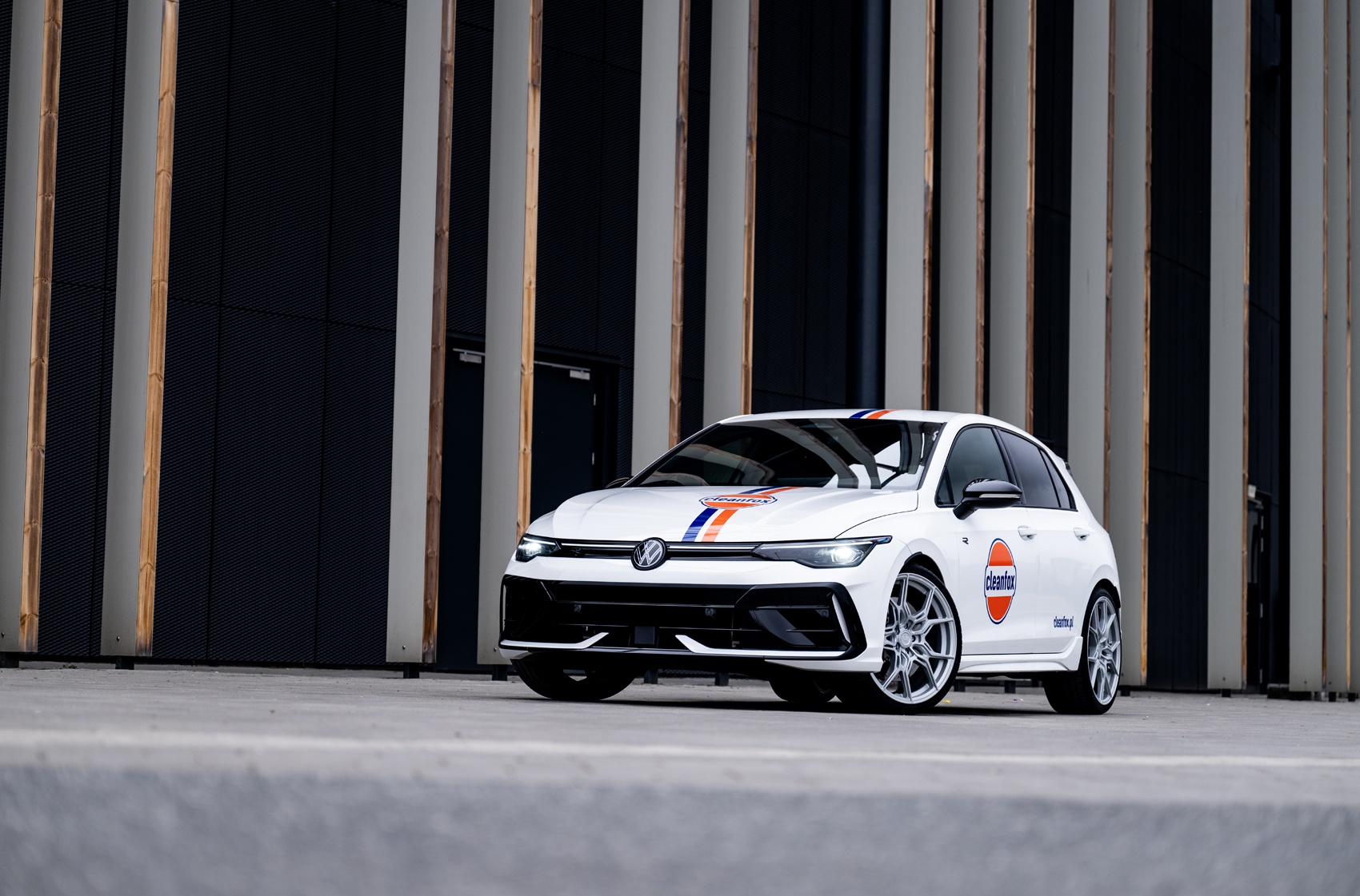 vesser-vsr3-volkswagen-golf-r-188-01