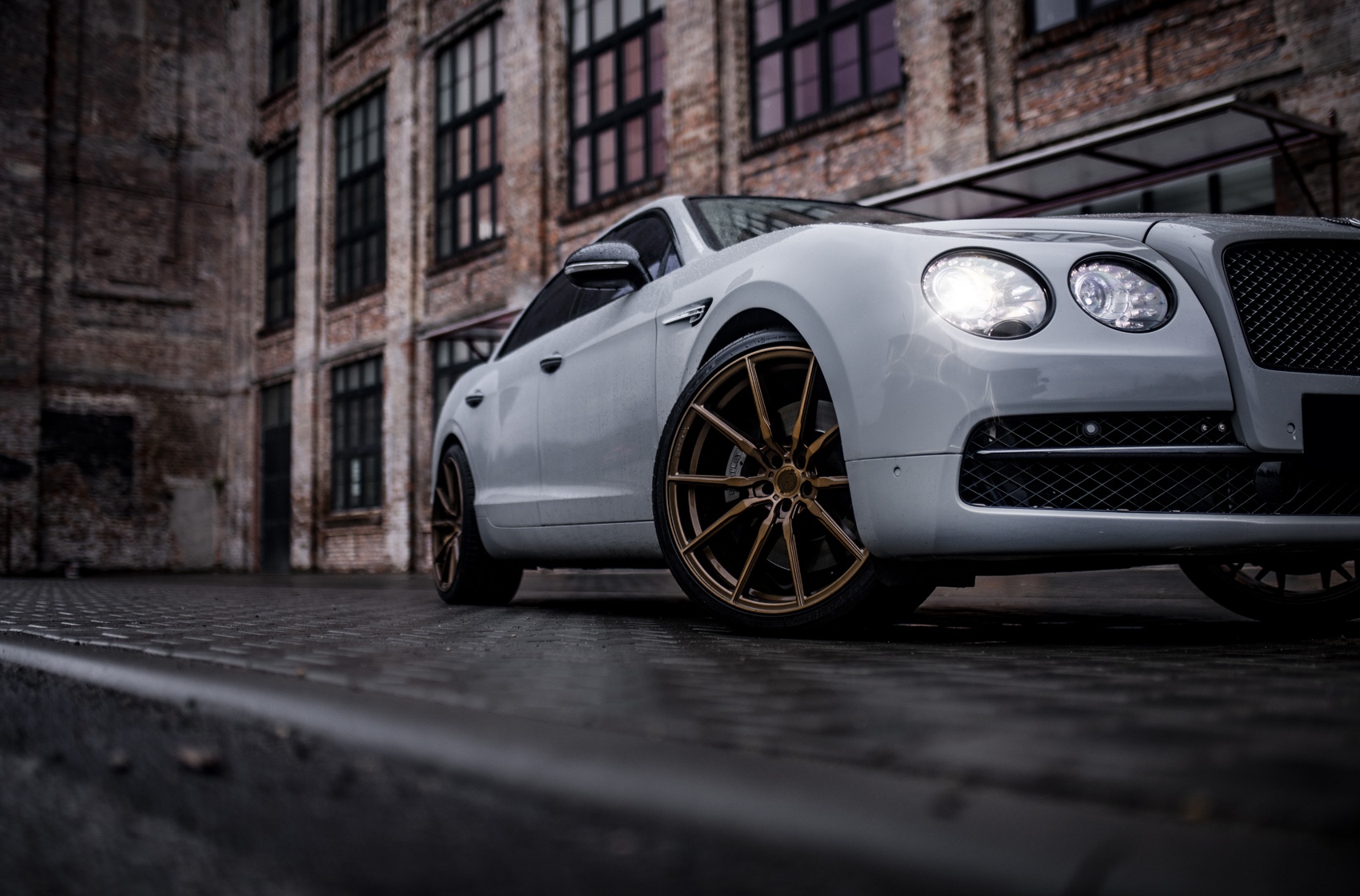 Bentley Continental Flying Spur