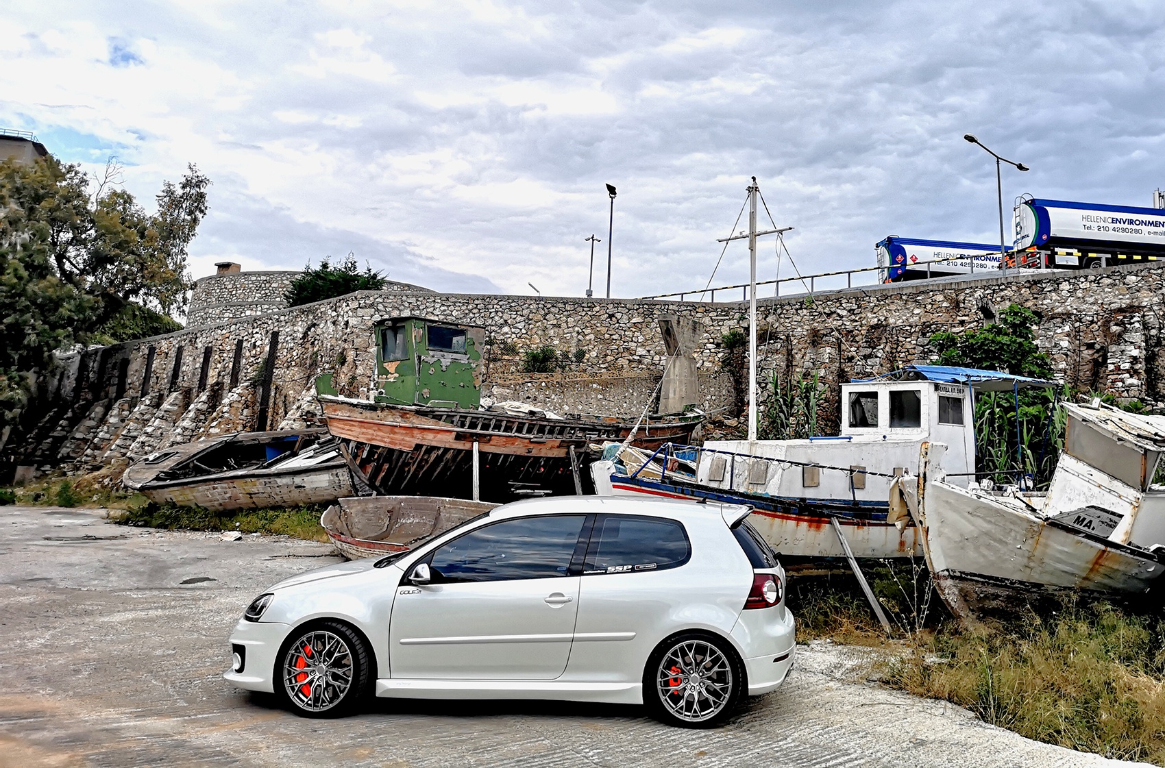 Volkswagen Golf / R / GTI