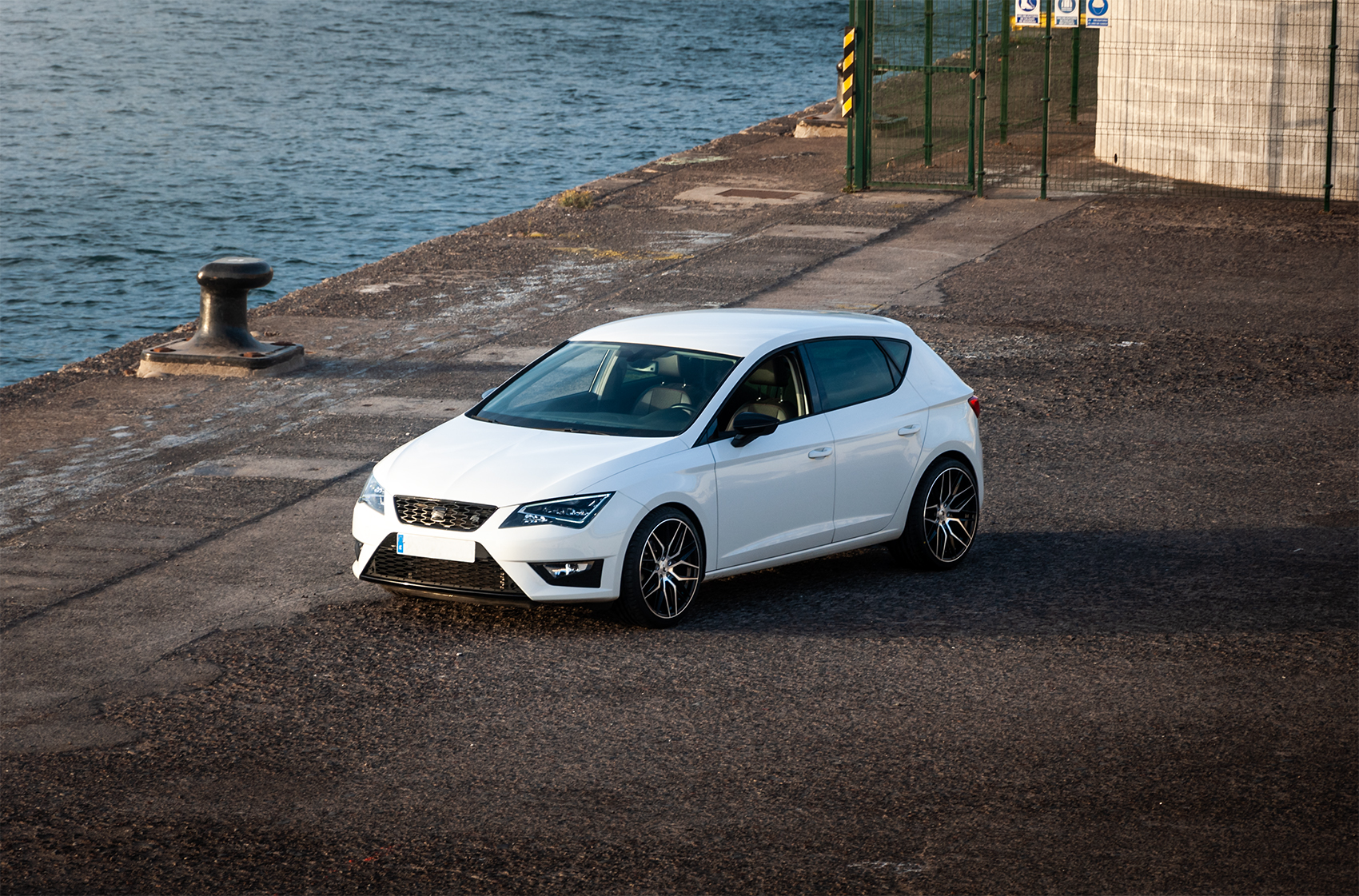 japan-racing-jr28-536-01