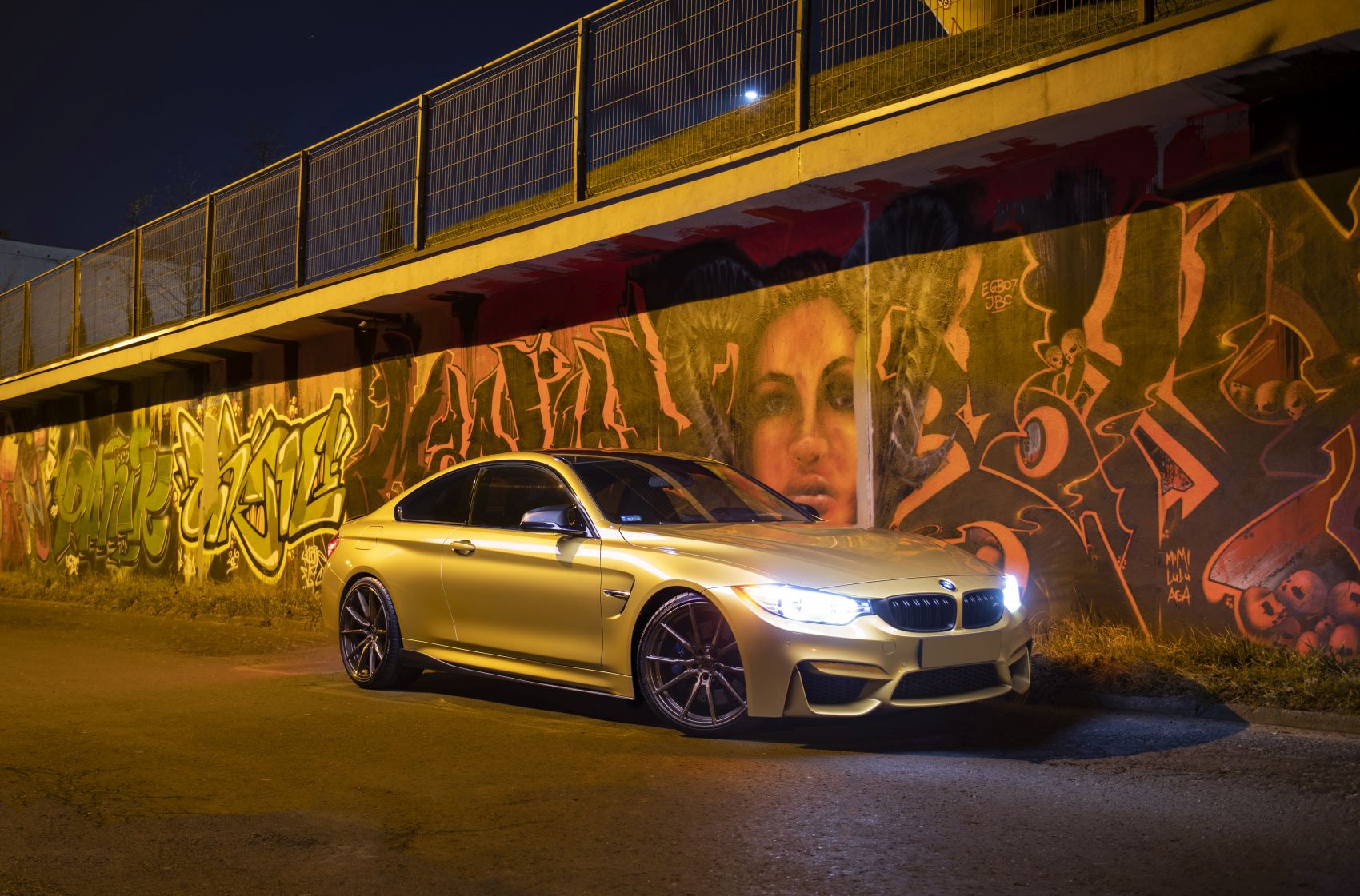 BMW 4 Series / M4
