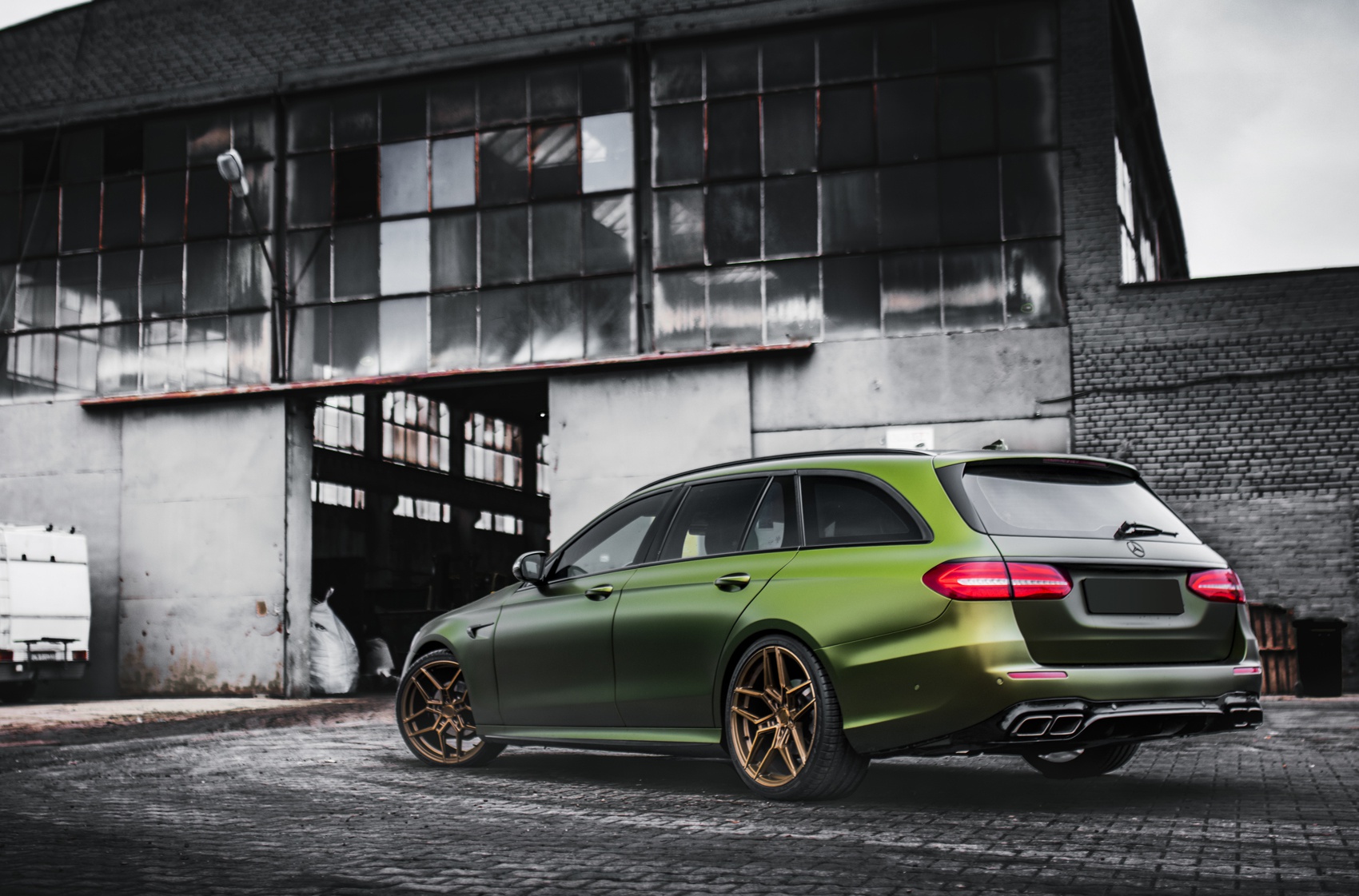 Mercedes-Benz E Class / E63