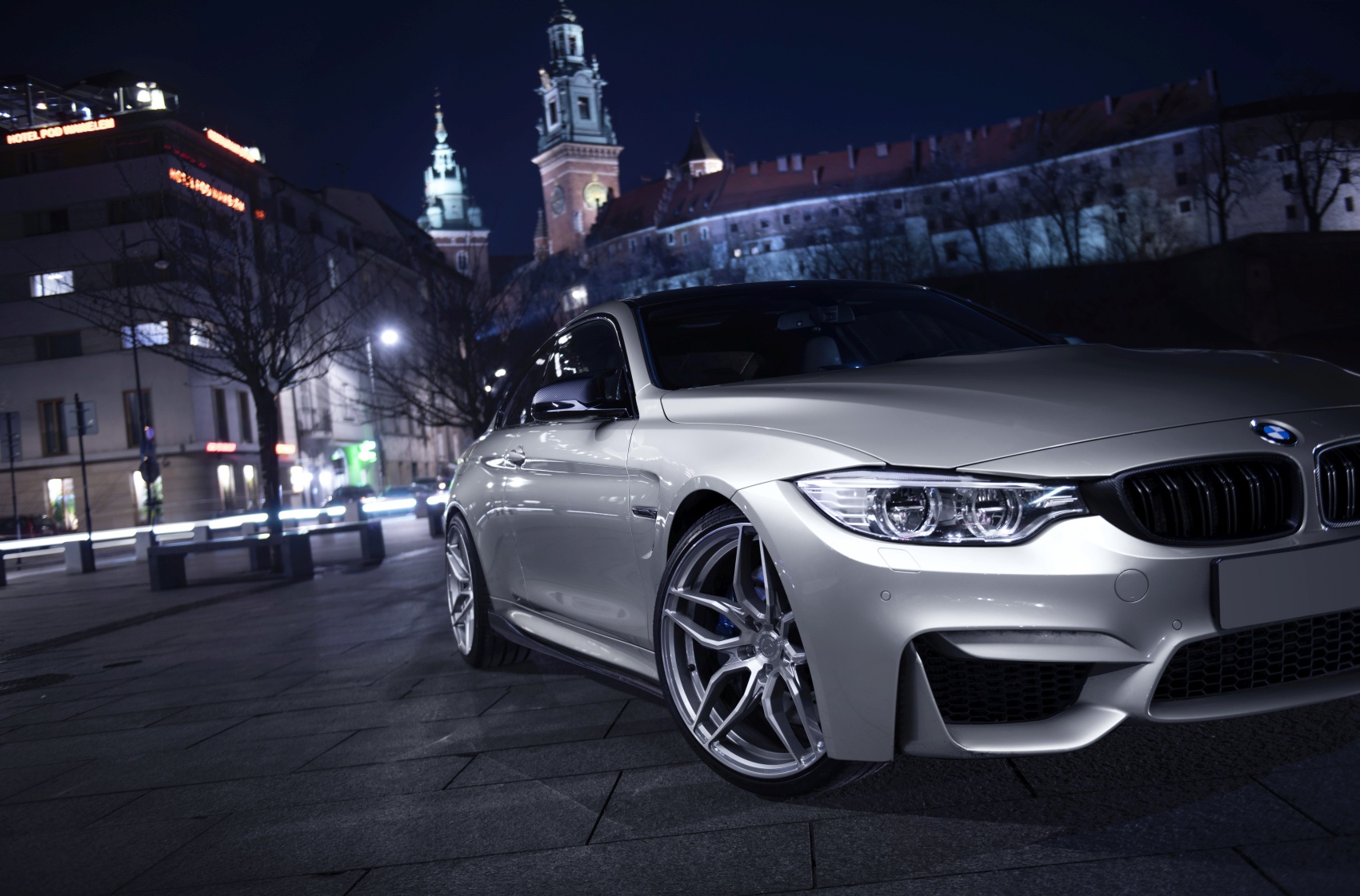 BMW 4 Series / M4