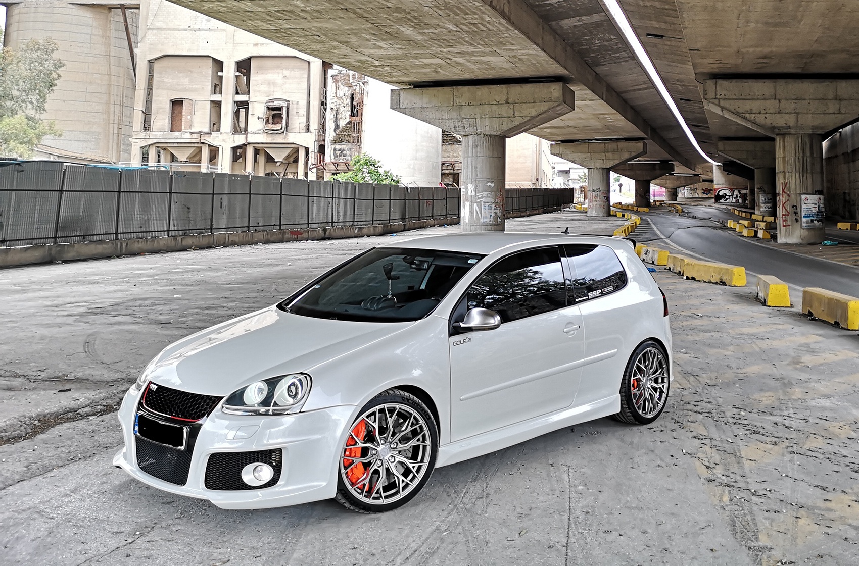 Volkswagen Golf / R / GTI