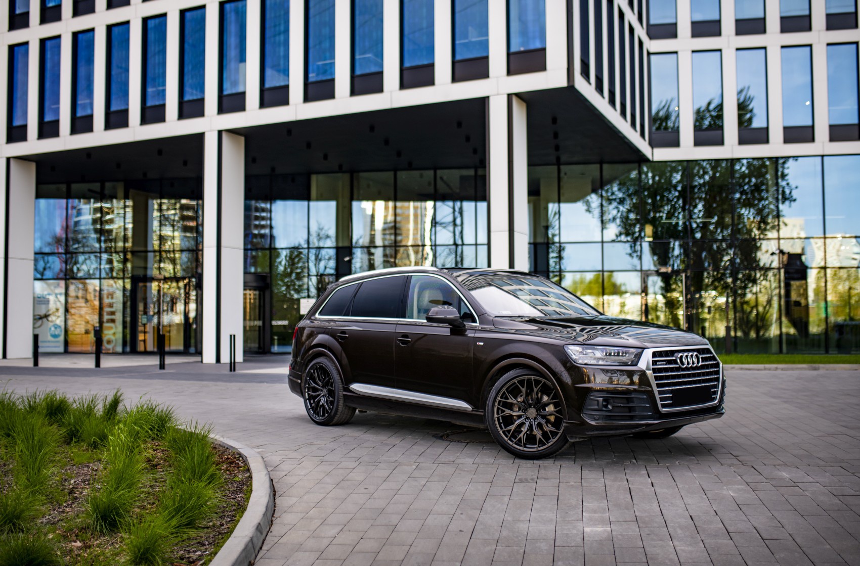 Audi Q7 / SQ7