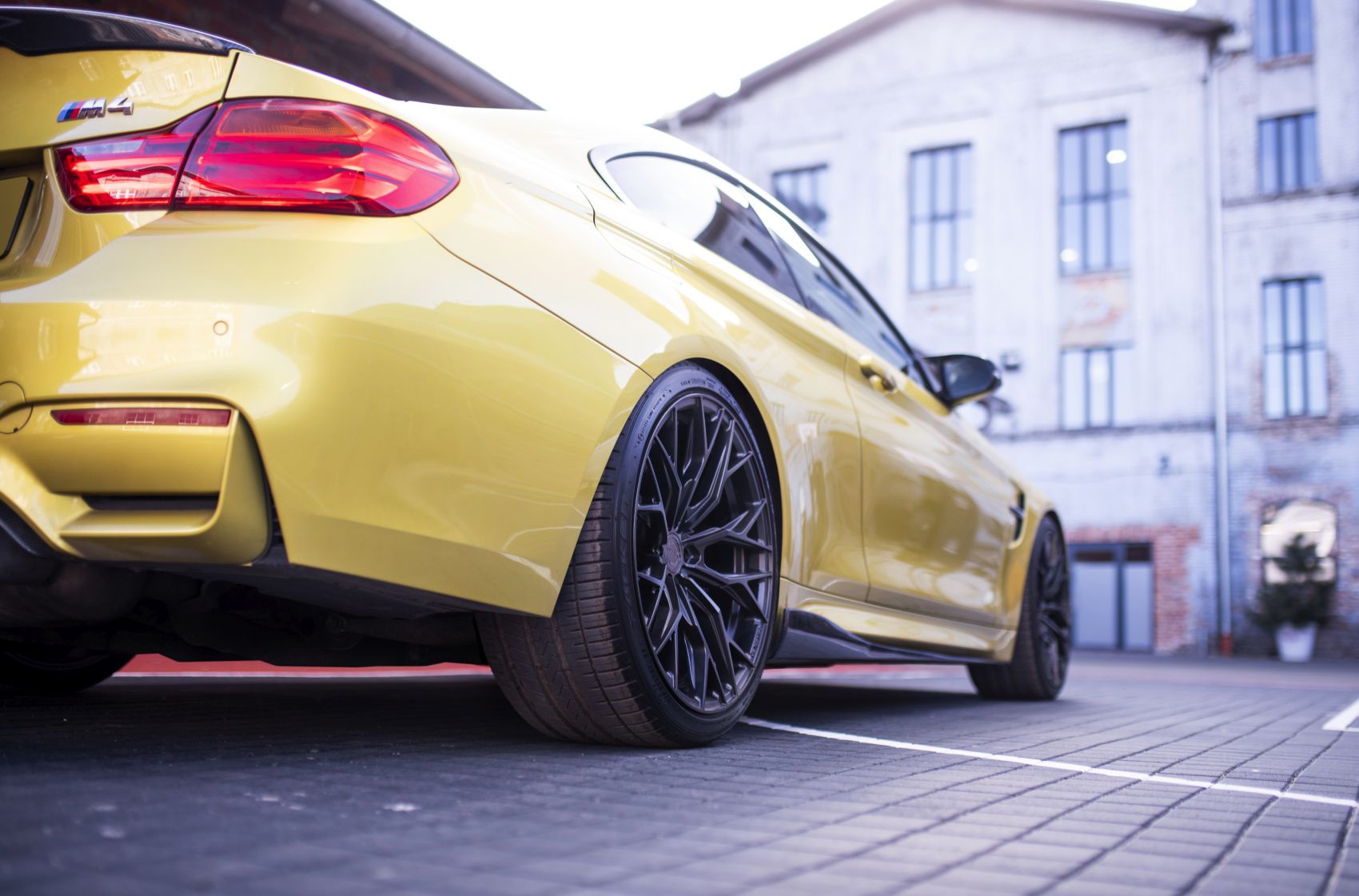 BMW 4 Series / M4