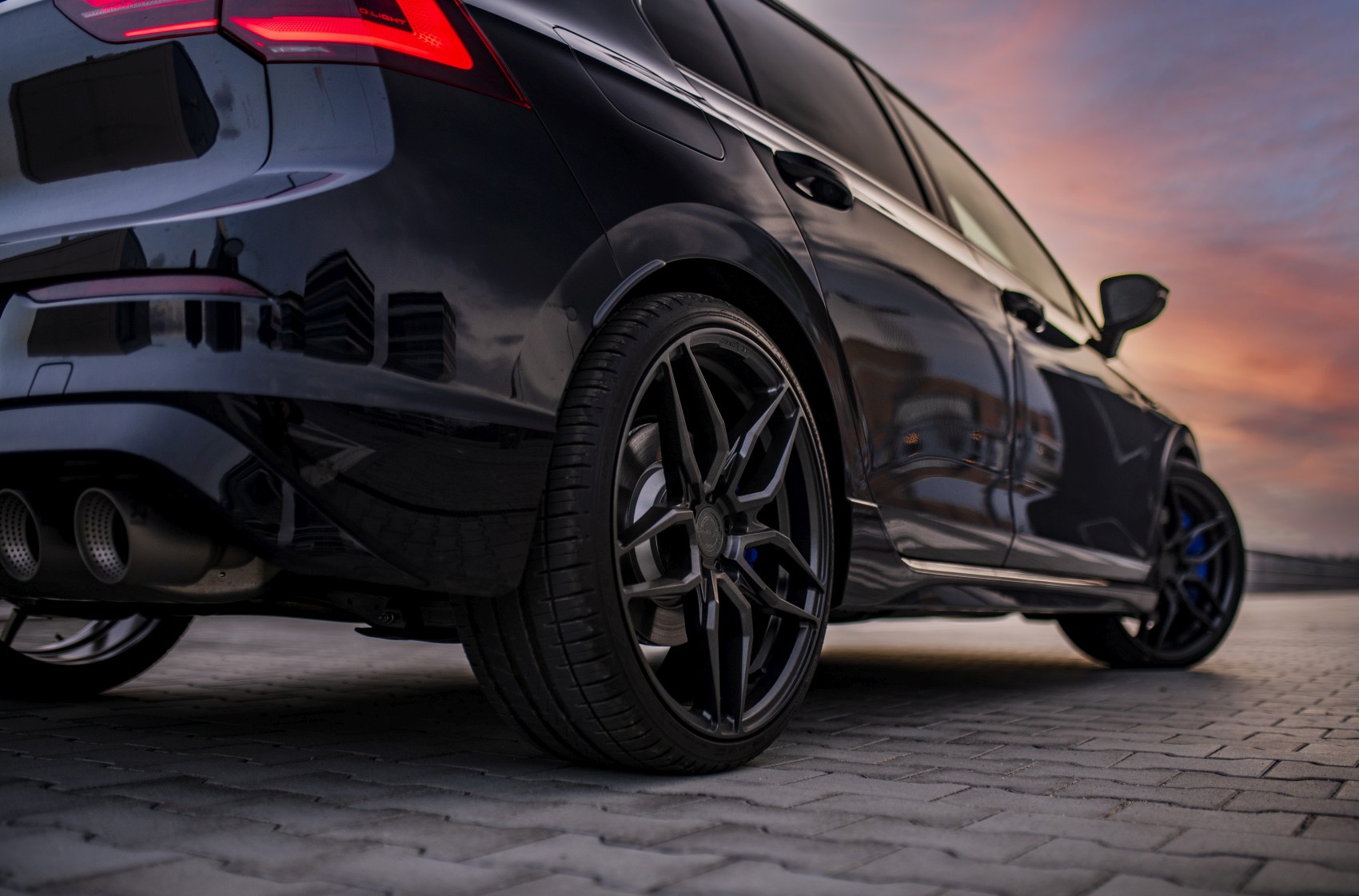 Volkswagen Golf / R / GTI