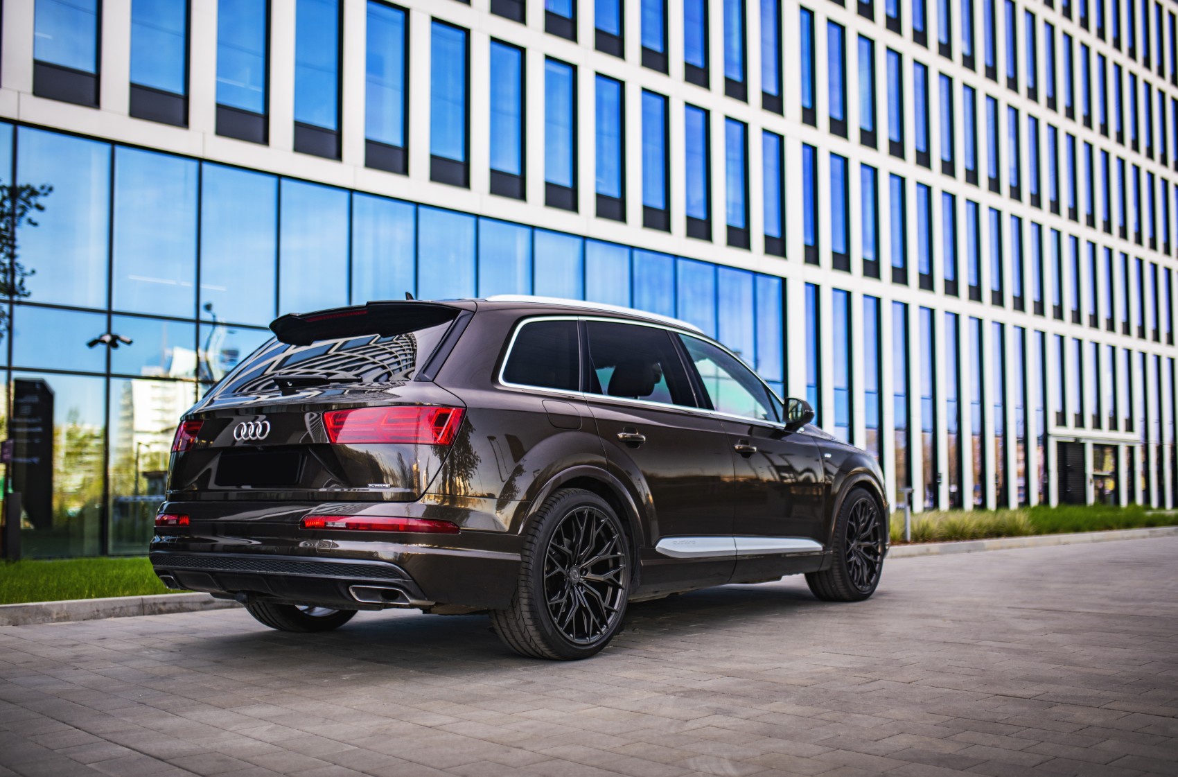 Audi Q7 / SQ7
