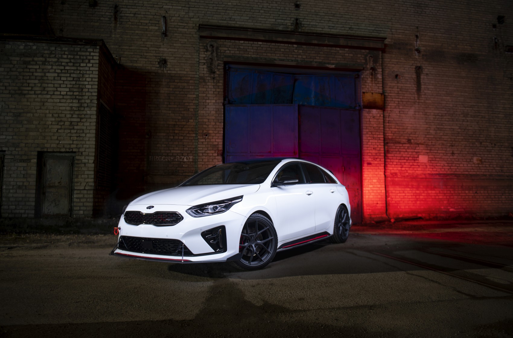 japan-racing-sl01-1138-01