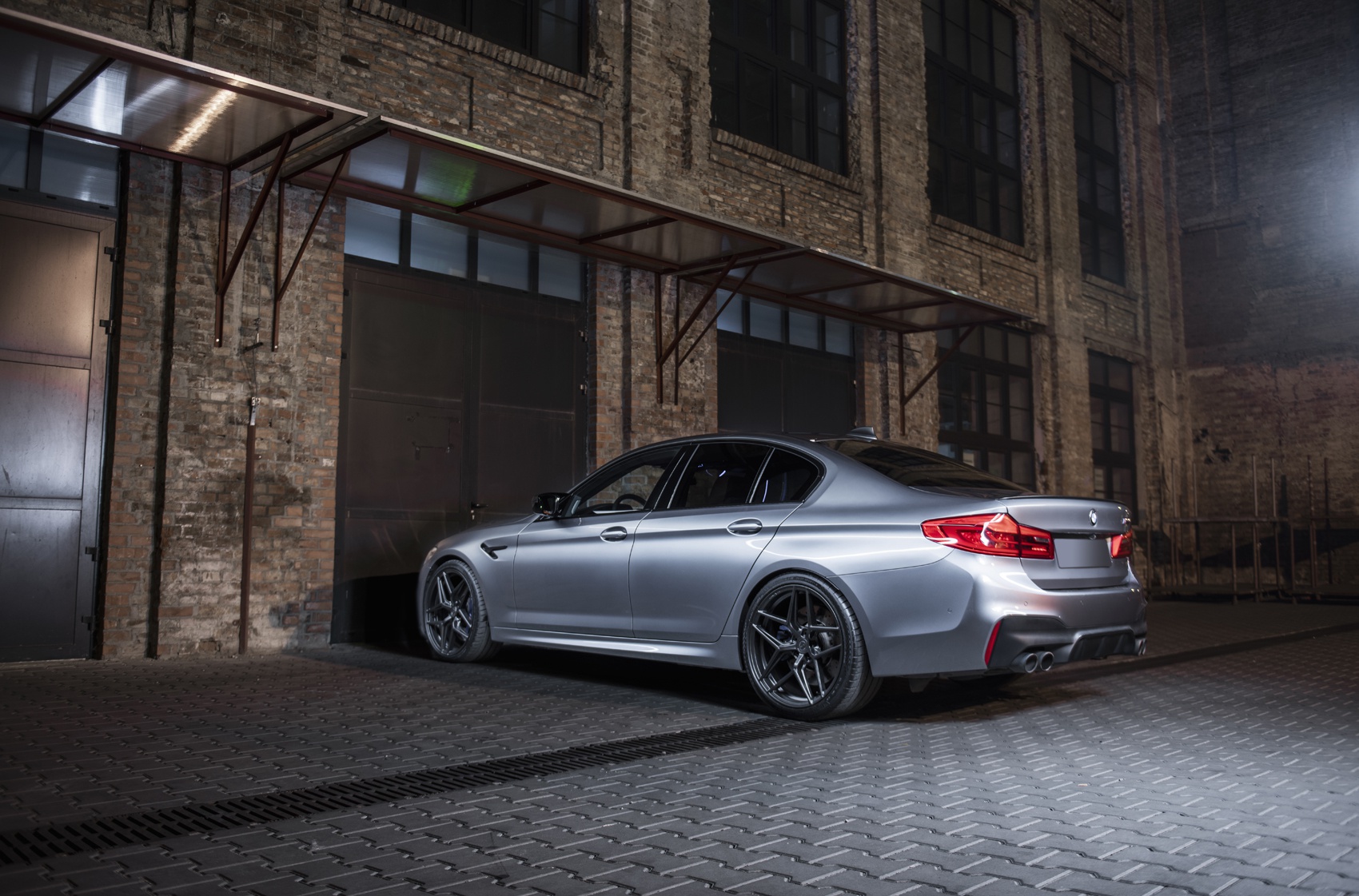 BMW 5 series / M5