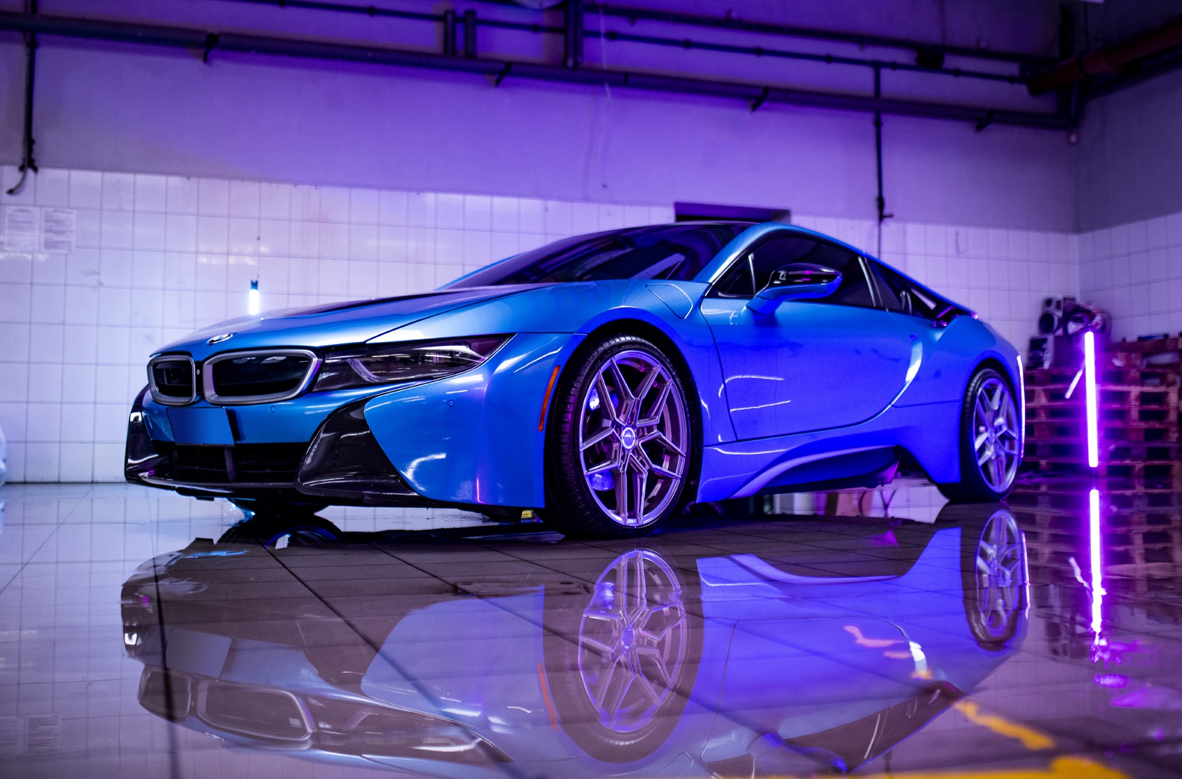 BMW i8
