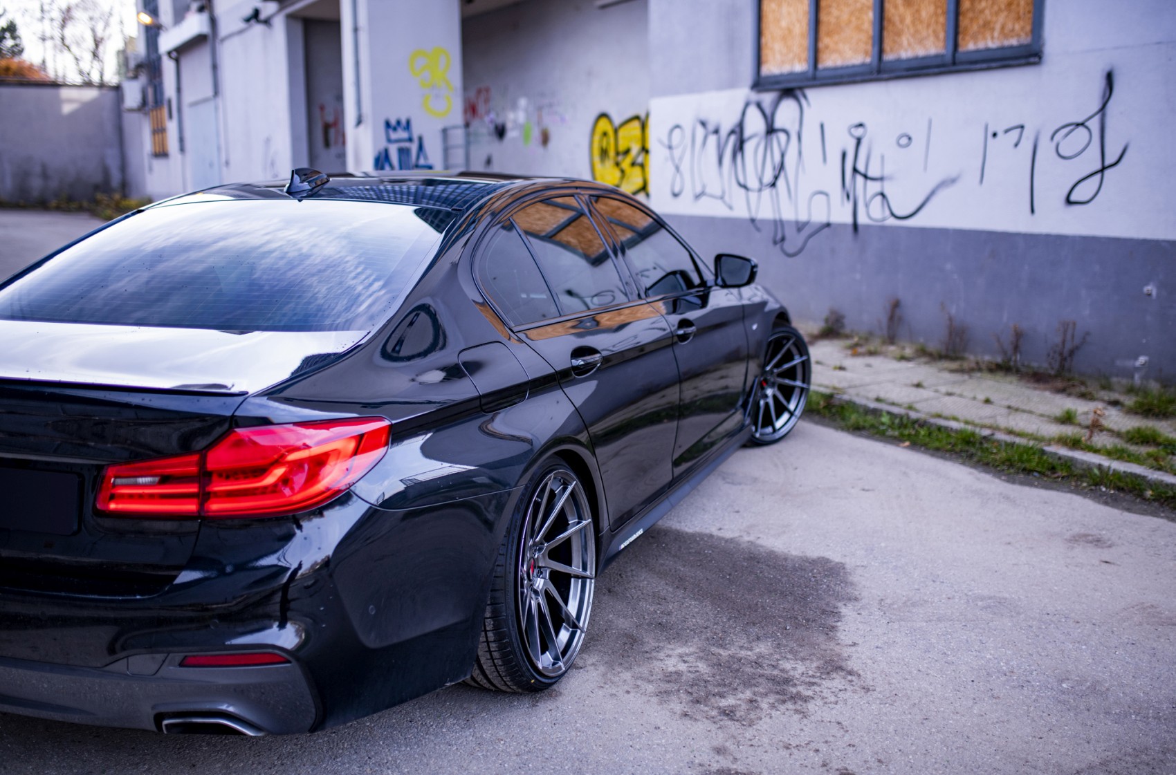 BMW 5 Series / M5