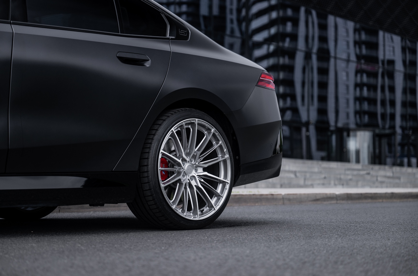 BMW 550e