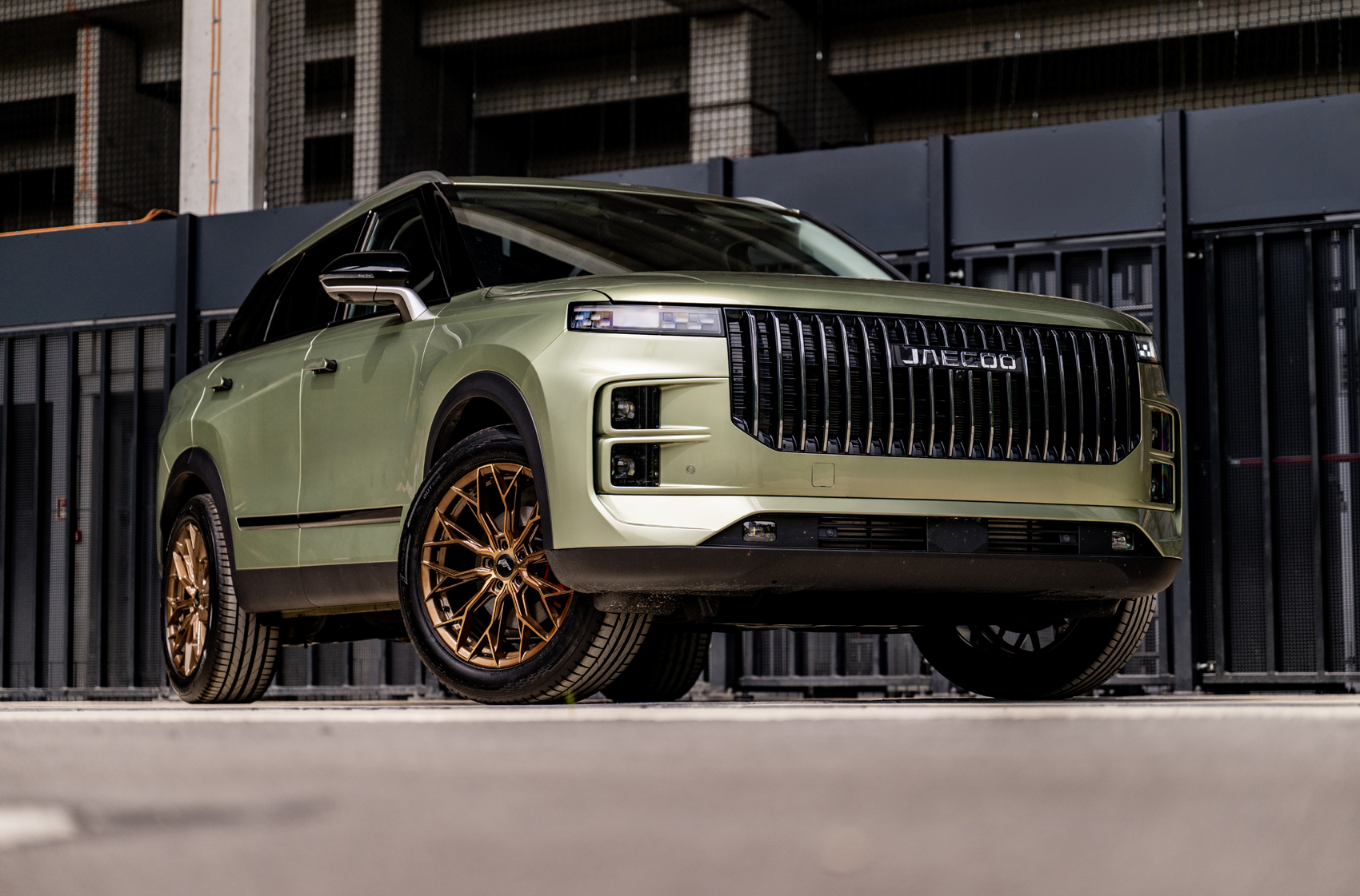 japan-racing-jr49-2536-01