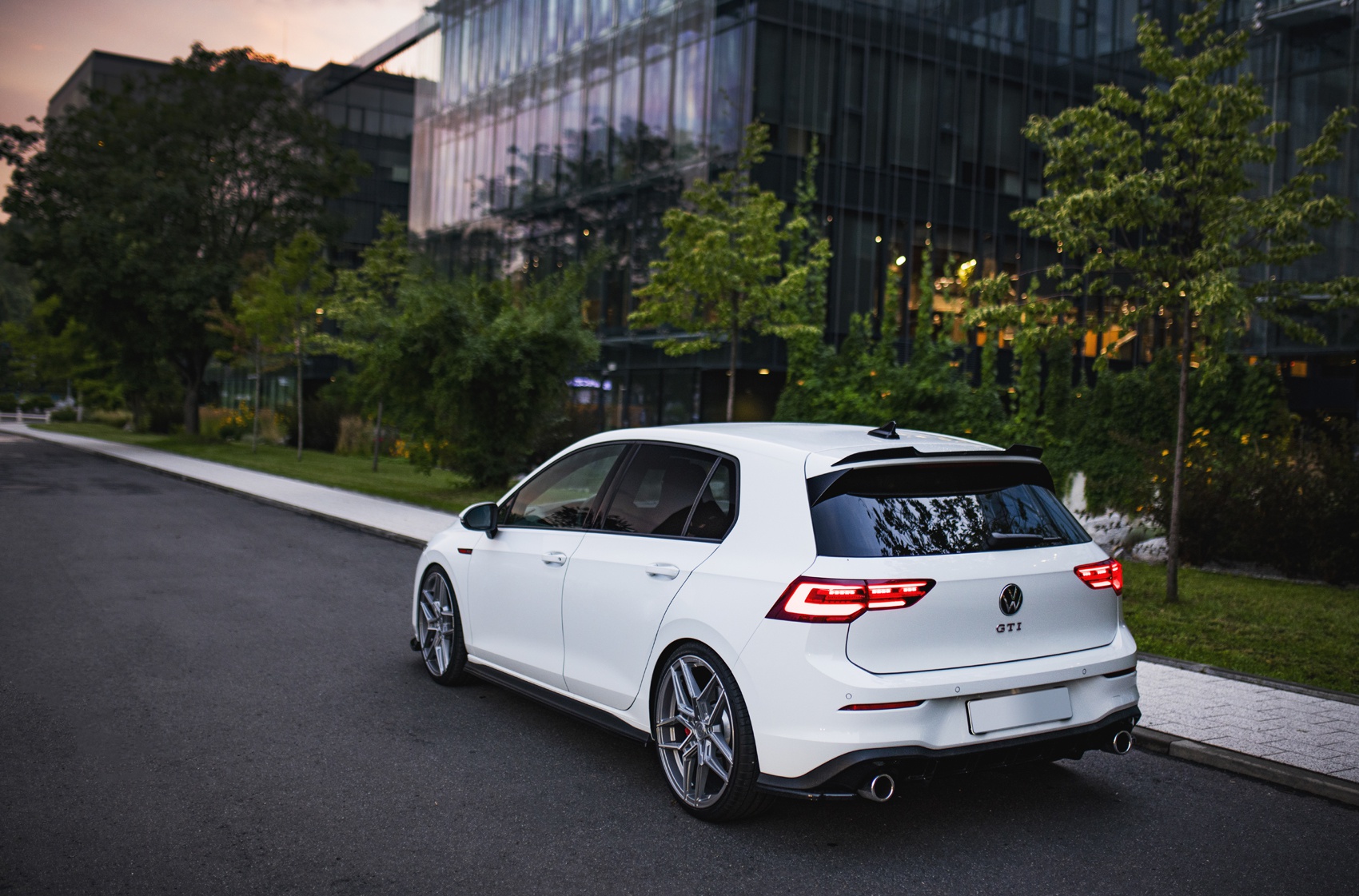 Volkswagen Golf / R / GTI