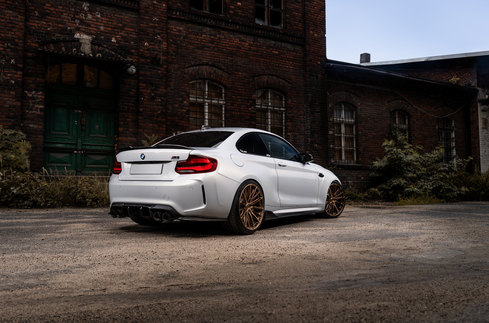 BMW 2 series / M2