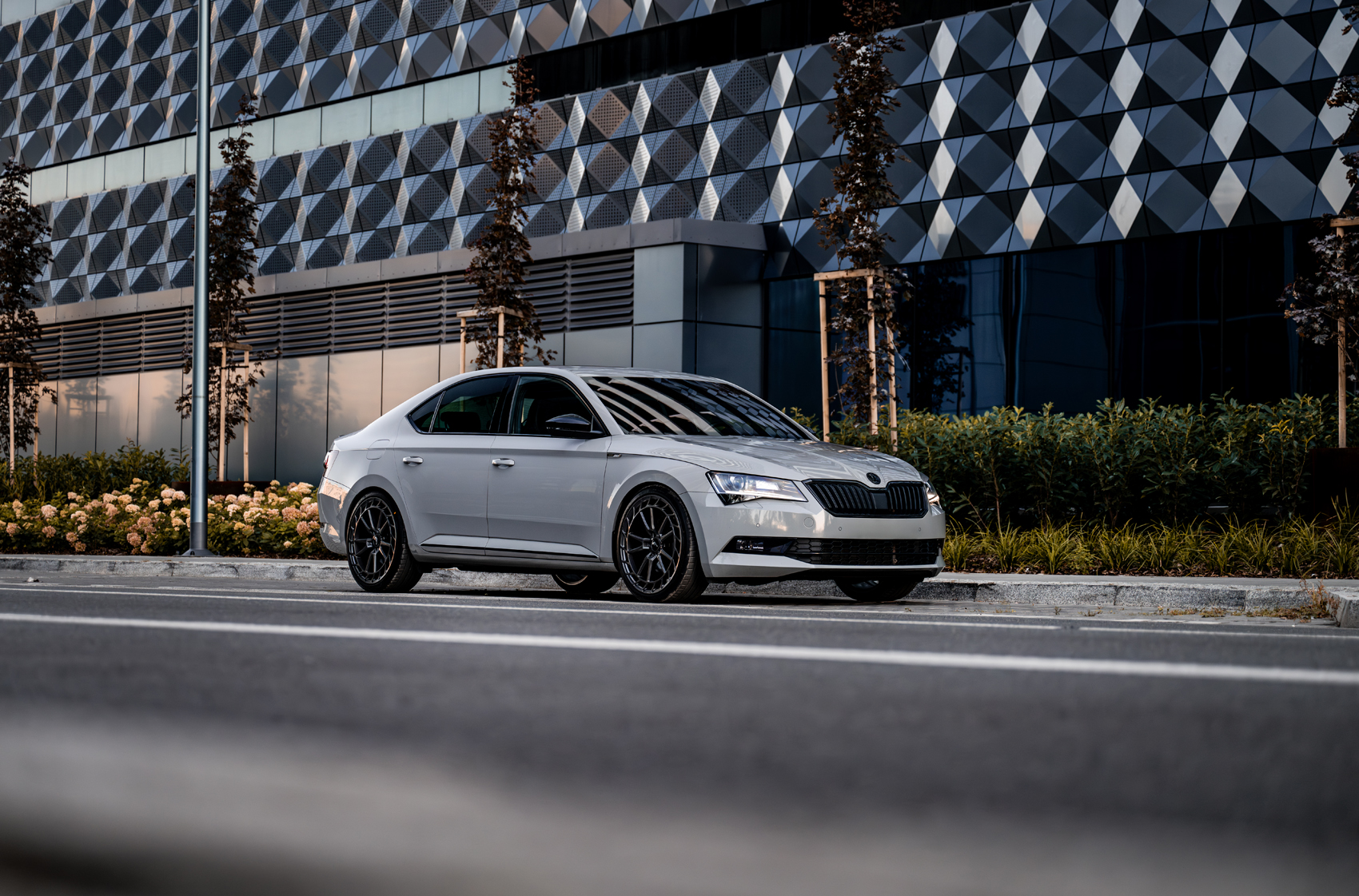 japan-racing-jr45-2165-01