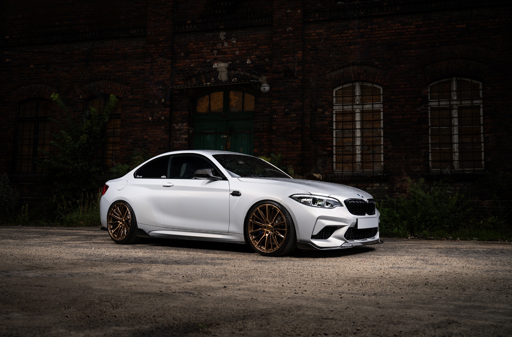 BMW 2 series / M2