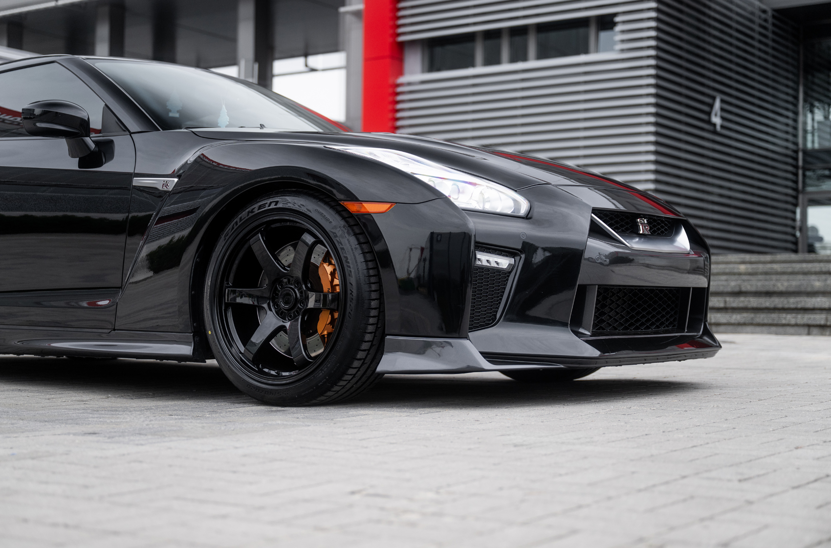 NIssan GTR
