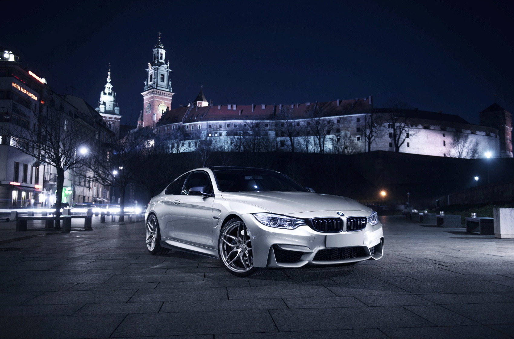 BMW 4 Series / M4