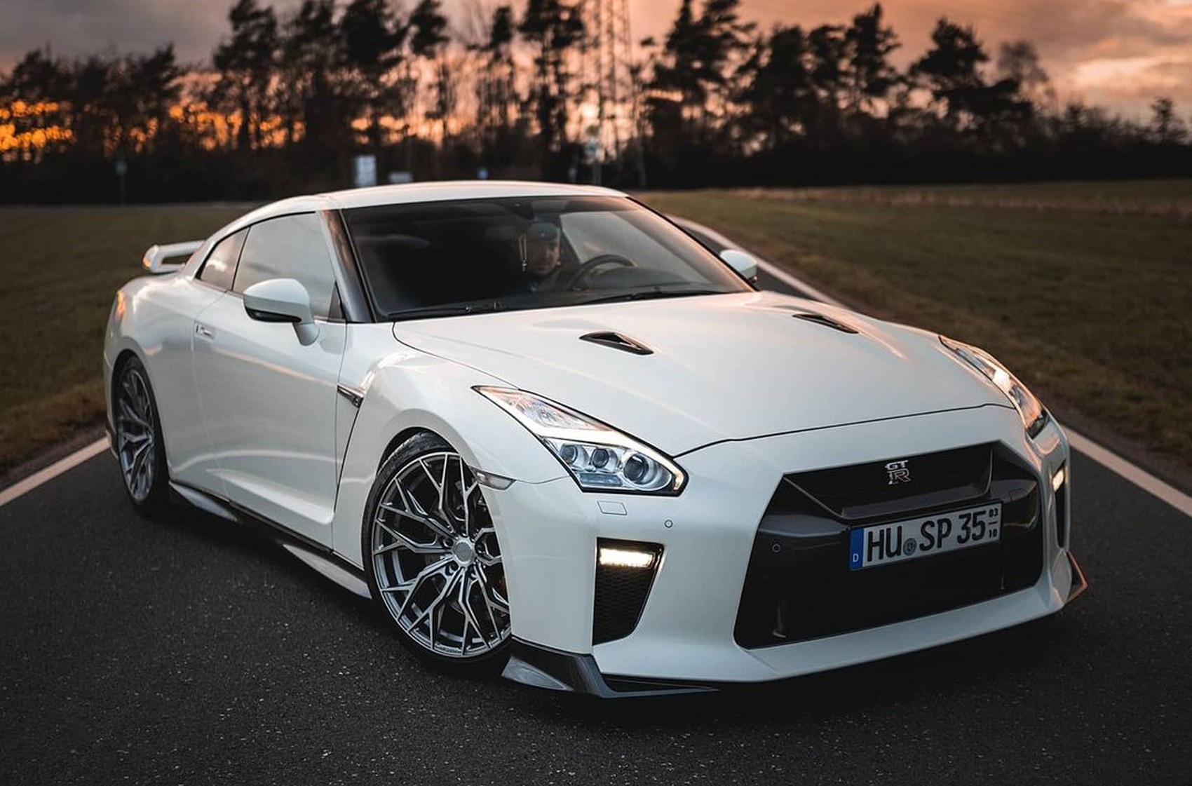 Nissan GTR