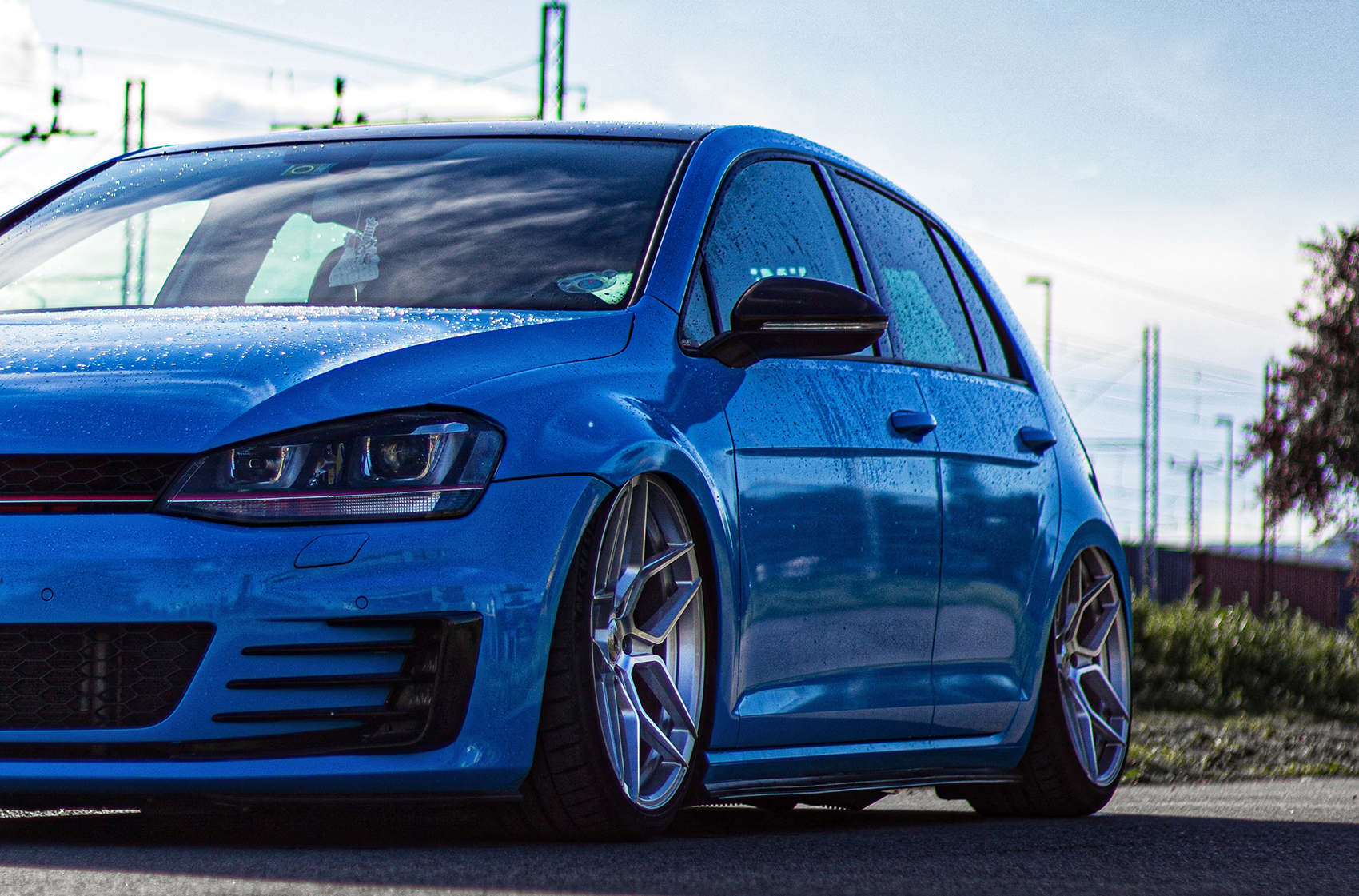 Volkswagen Golf / R / GTI